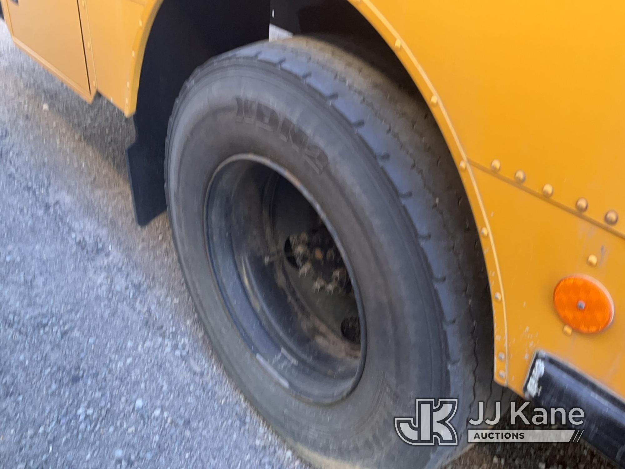 (McCarran, NV) IC PB 10500 2005 International School Bus Towed In, Driveline Removed, 29 Passenger L