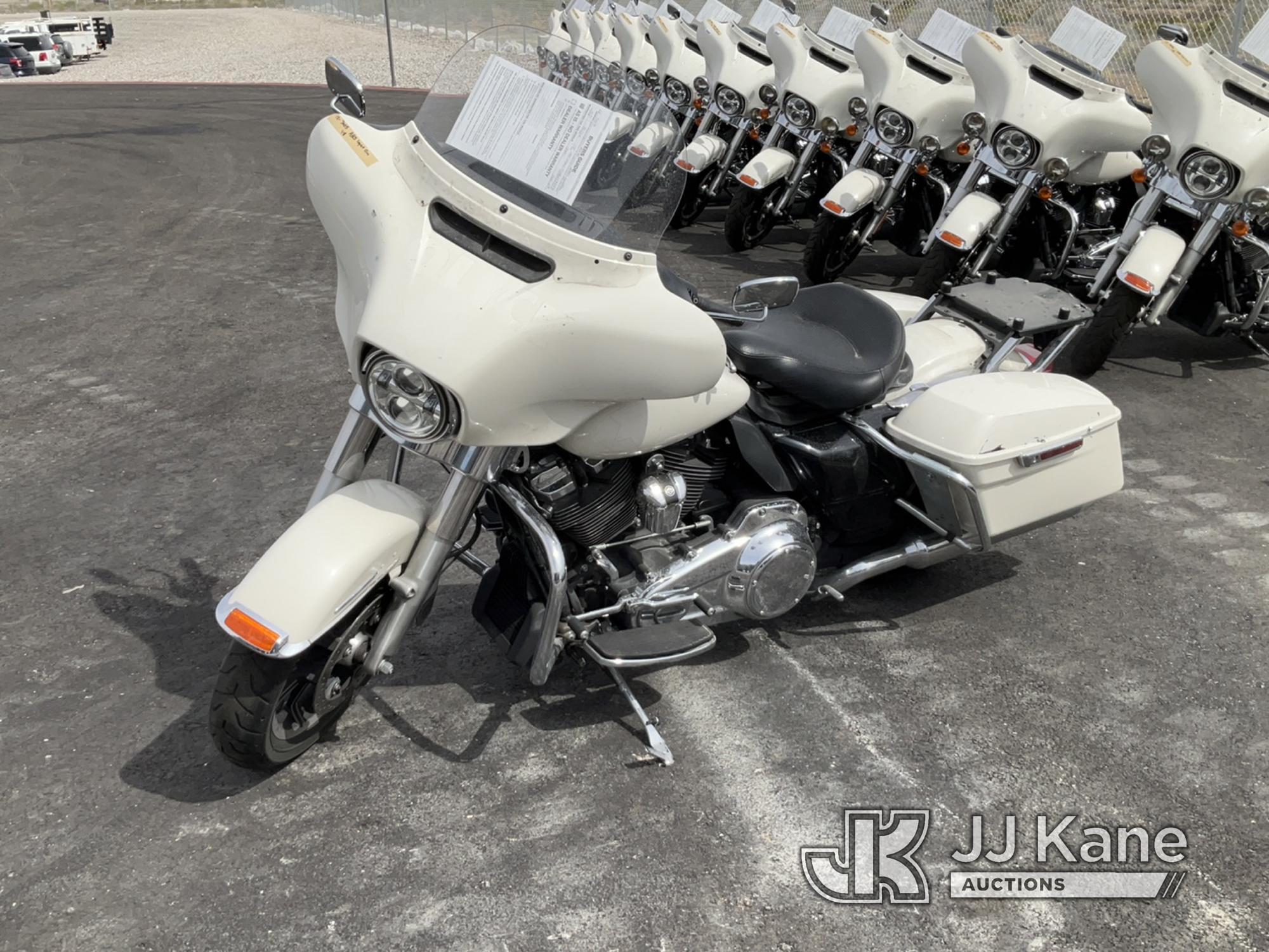 (Las Vegas, NV) 2018 Harley-Davidson FLHTP Police Runs & Moves