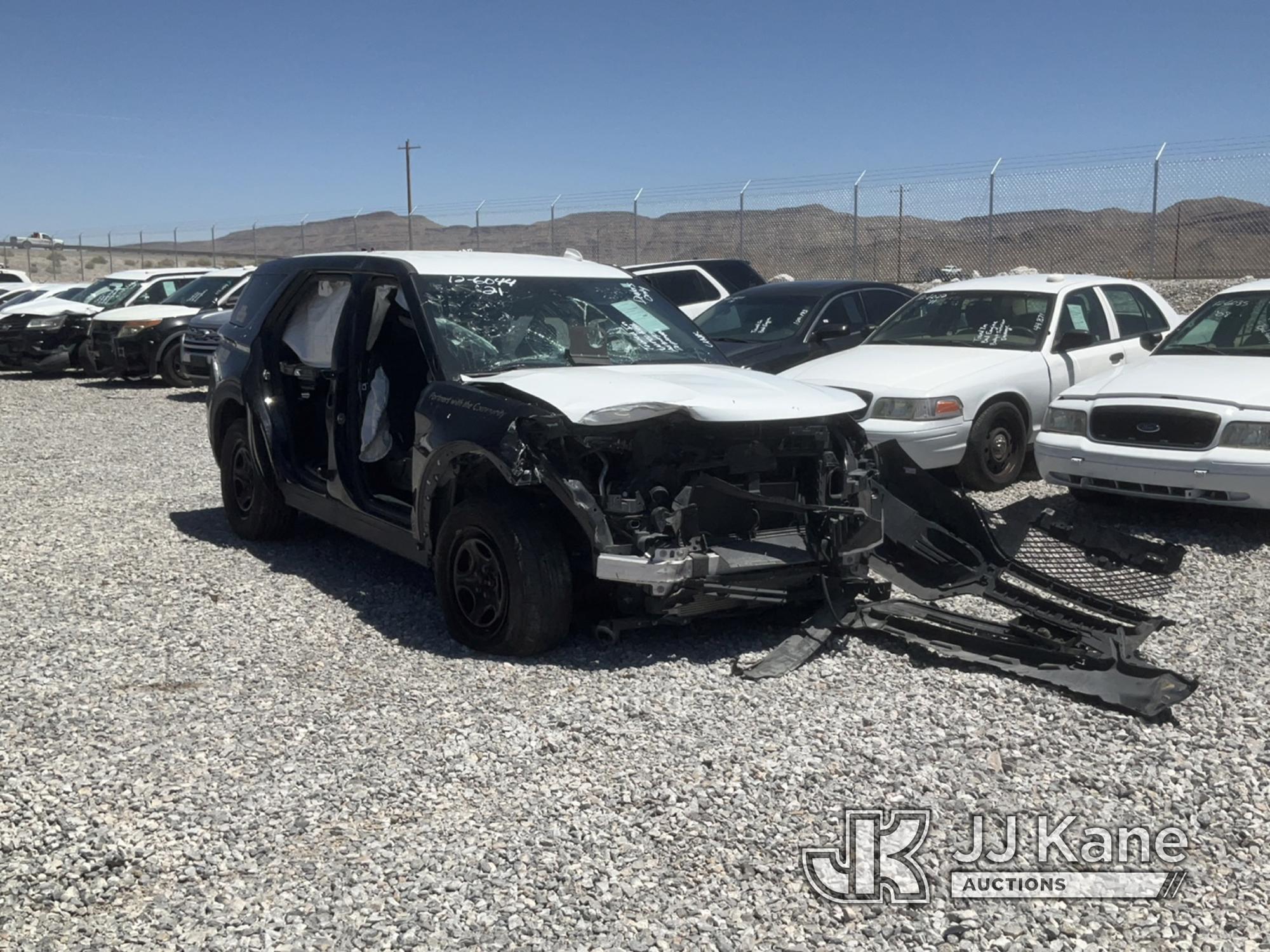 (Las Vegas, NV) 2021 Ford Explorer AWD Police Interceptor Dealers Only, Towed In, Wrecked, Airbags D