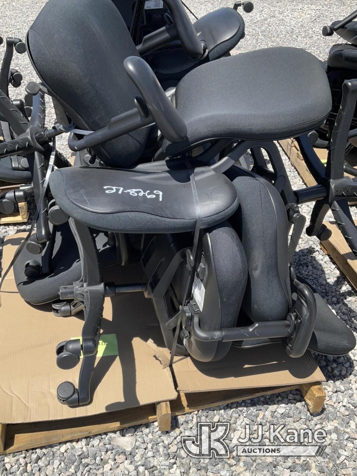 (Las Vegas, NV) Office Chairs NOTE: This unit is being sold AS IS/WHERE IS via Timed Auction and is