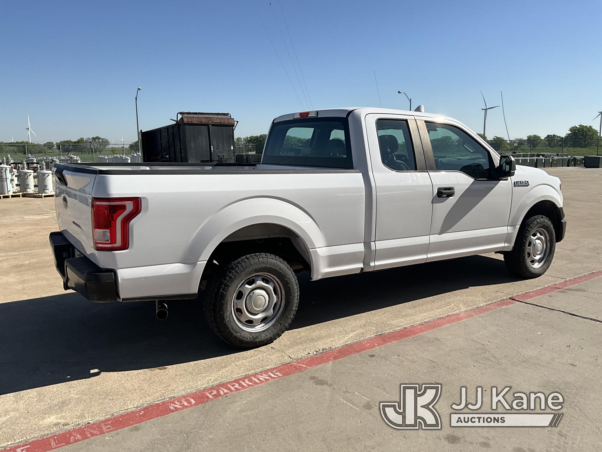 (Muenster, TX) 2016 Ford F150 4x4 Extended-Cab Pickup Truck, Cooperative owned Runs and Moves, TPMS