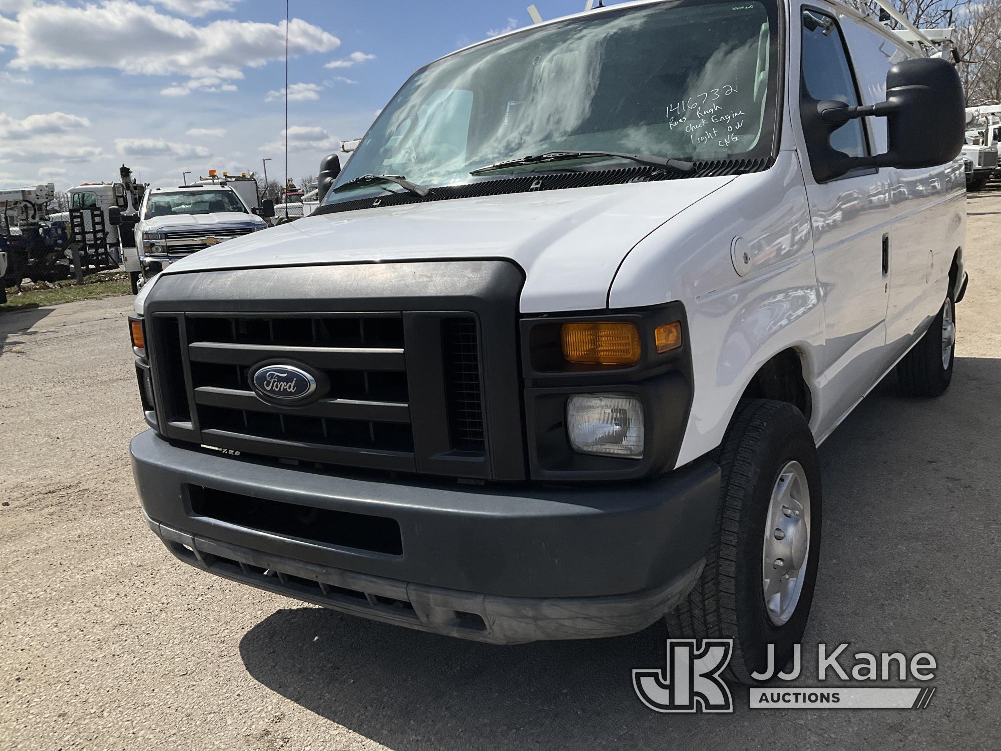 (Kansas City, MO) 2010 Ford E250 Cargo Van Runs & Moves) (Runs A Little Rough, Check Engine & TPS Li