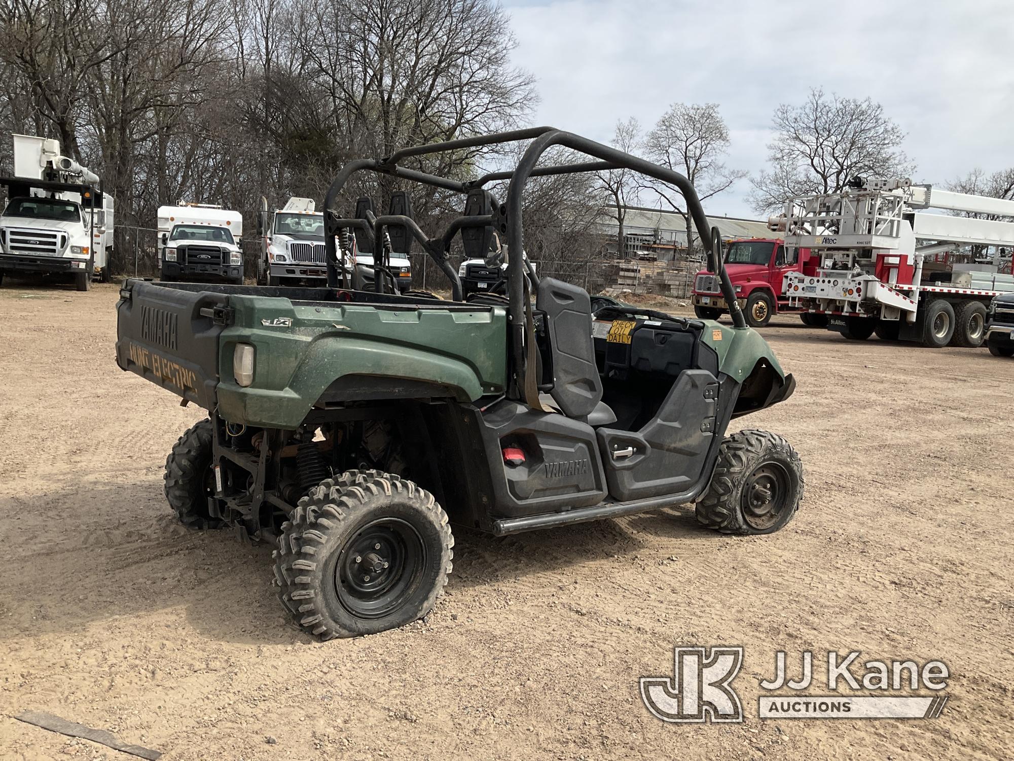 (Shakopee, MN) 2015 Yamaha Viking All-Terrain Vehicle, Seller States: Needs new tires, brake work an