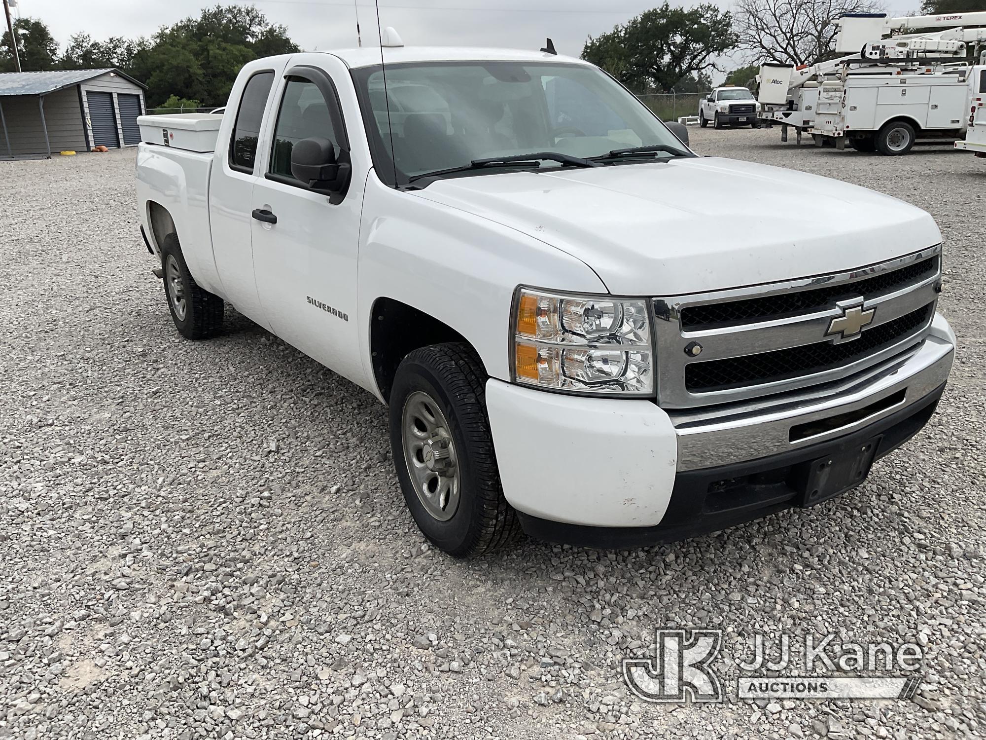 (Johnson City, TX) 2011 Chevrolet Silverado 1500 Extended-Cab Pickup Truck, Cooperative owned and ma