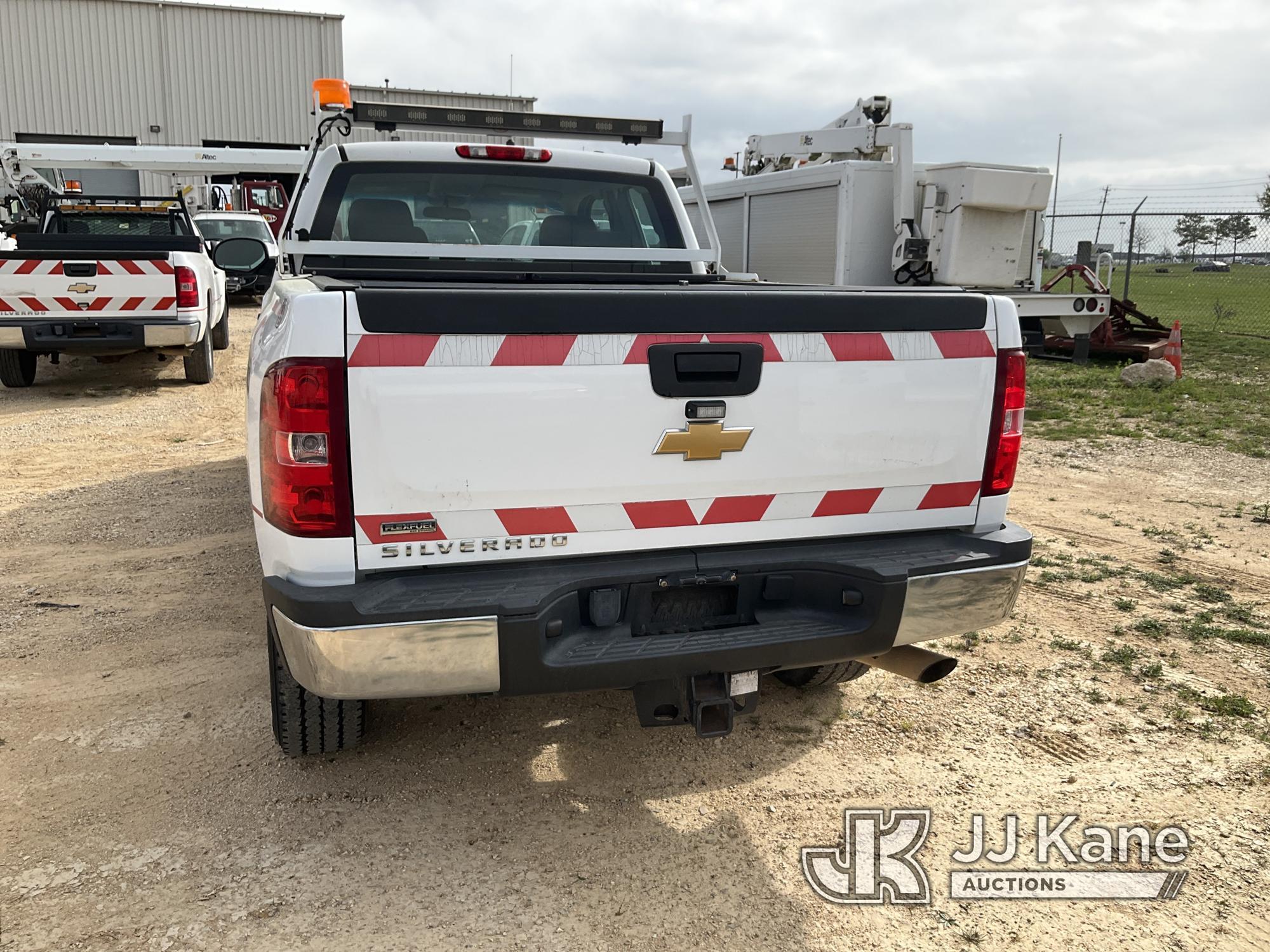 (Houston, TX) 2012 Chevrolet Silverado 2500HD 4x4 Extended-Cab Pickup Truck Runs & Moves) (Jump To S