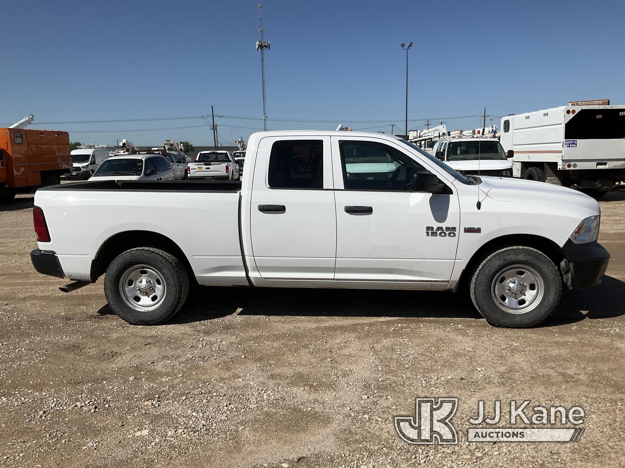 (Waxahachie, TX) 2017 RAM 1500 4x4 Extended-Cab Pickup Truck Runs & Moves,