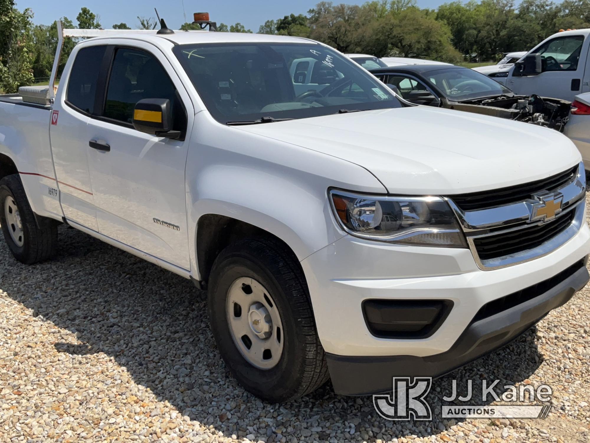 (Robert, LA) 2017 Chevrolet Colorado Extended-Cab Pickup Truck Runs & Moves) (Jump to Start