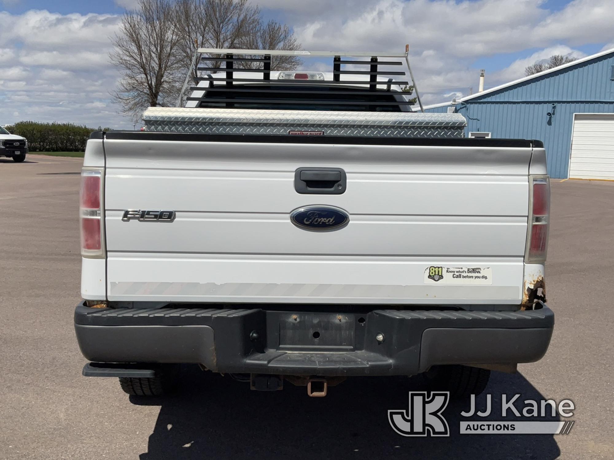 (Harrisburg, SD) 2009 Ford F150 4x4 Extended-Cab Pickup Truck Runs & Moves) (Check Engine Light On.