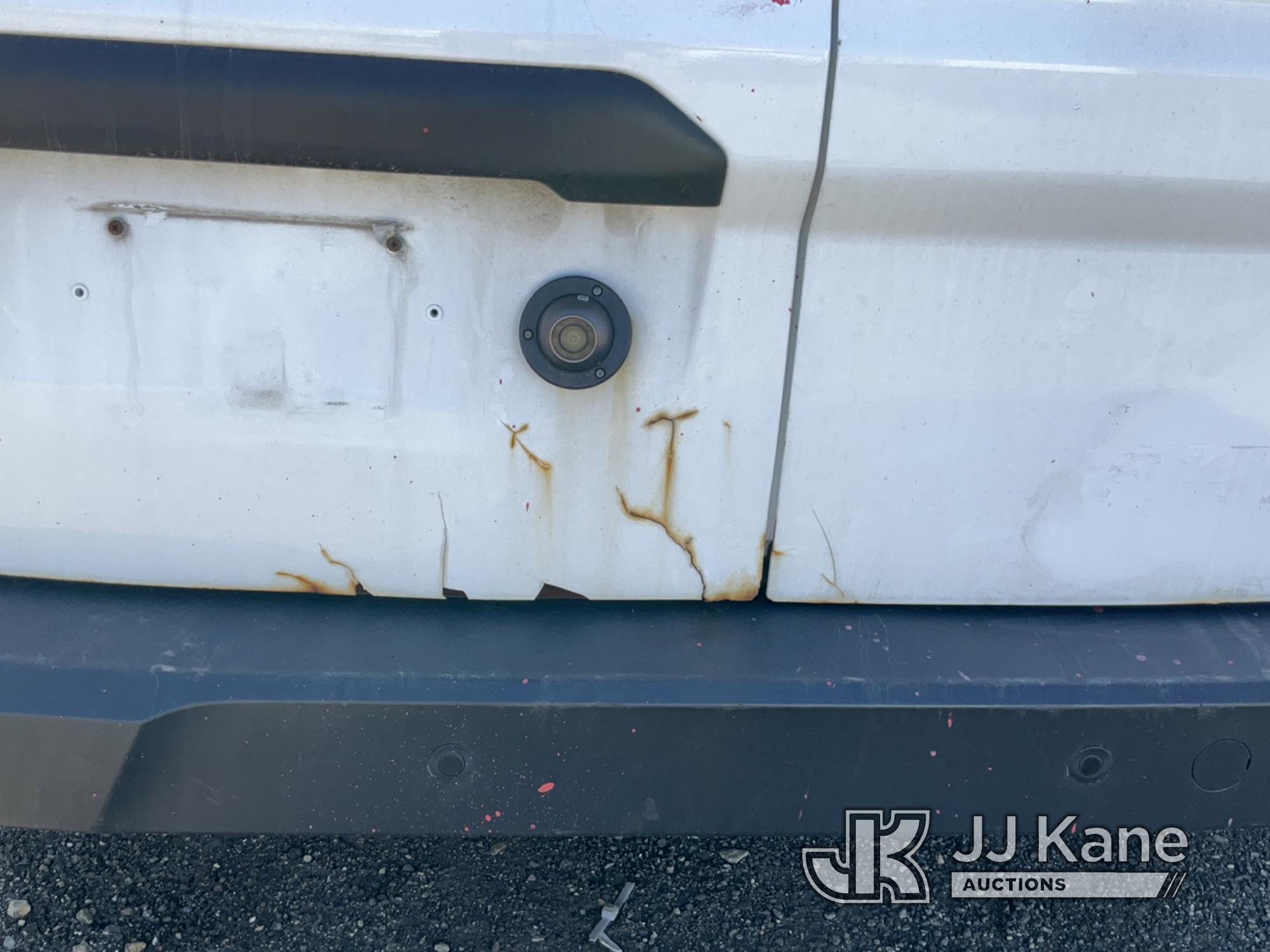 (South Beloit, IL) 2014 Ford Transit Connect Cargo Van Runs & Moves) (Rust Damage