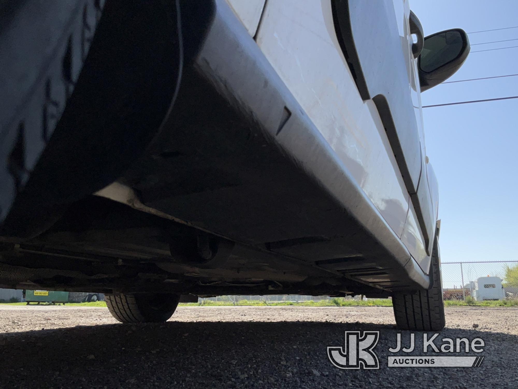 (South Beloit, IL) 2014 Ford Transit Connect Cargo Van Runs & Moves) (Rust Damage
