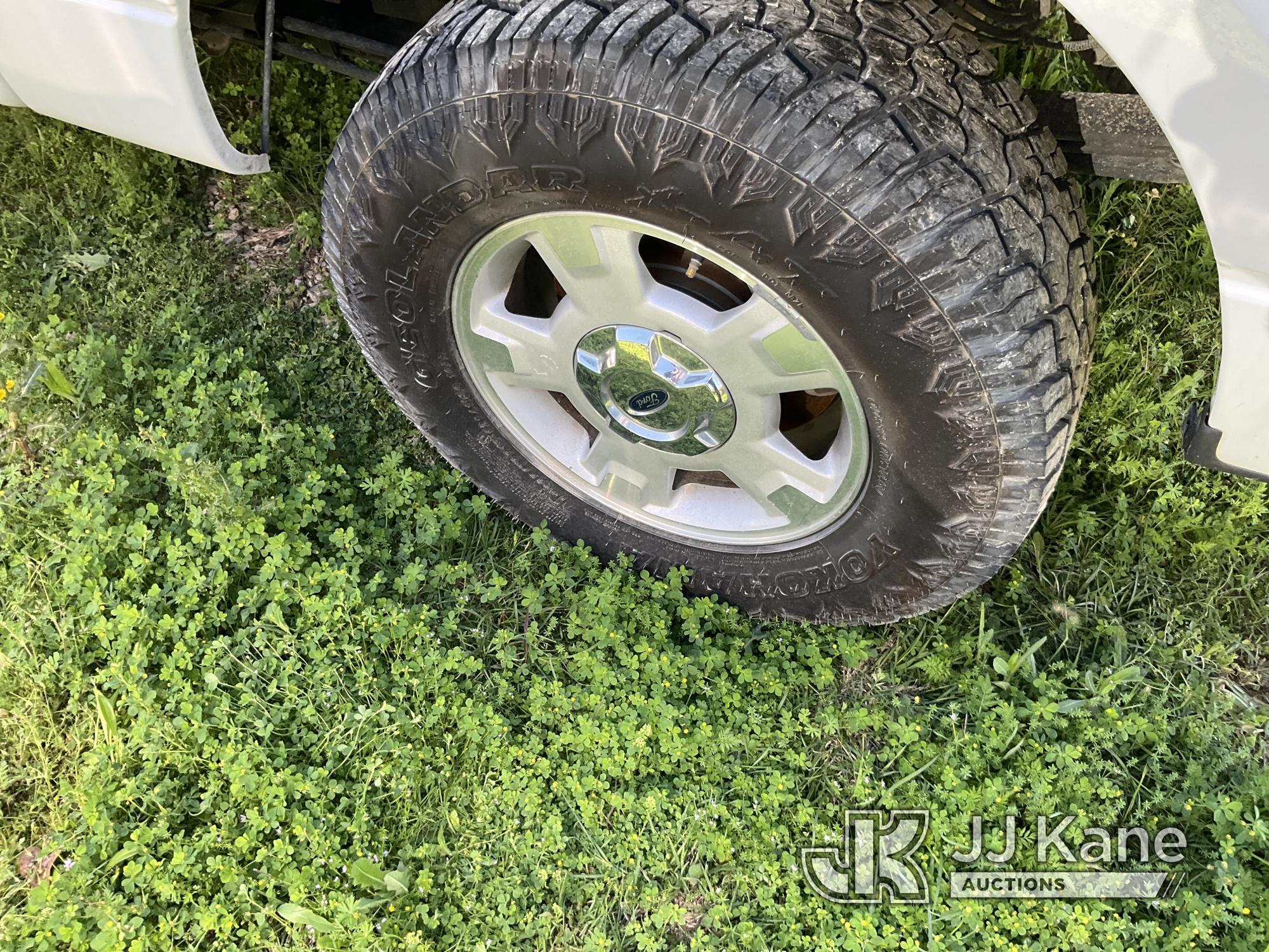 (Waxahachie, TX) 2014 Ford F150 4x4 Crew-Cab Pickup Truck Not Running, Condition Unknown