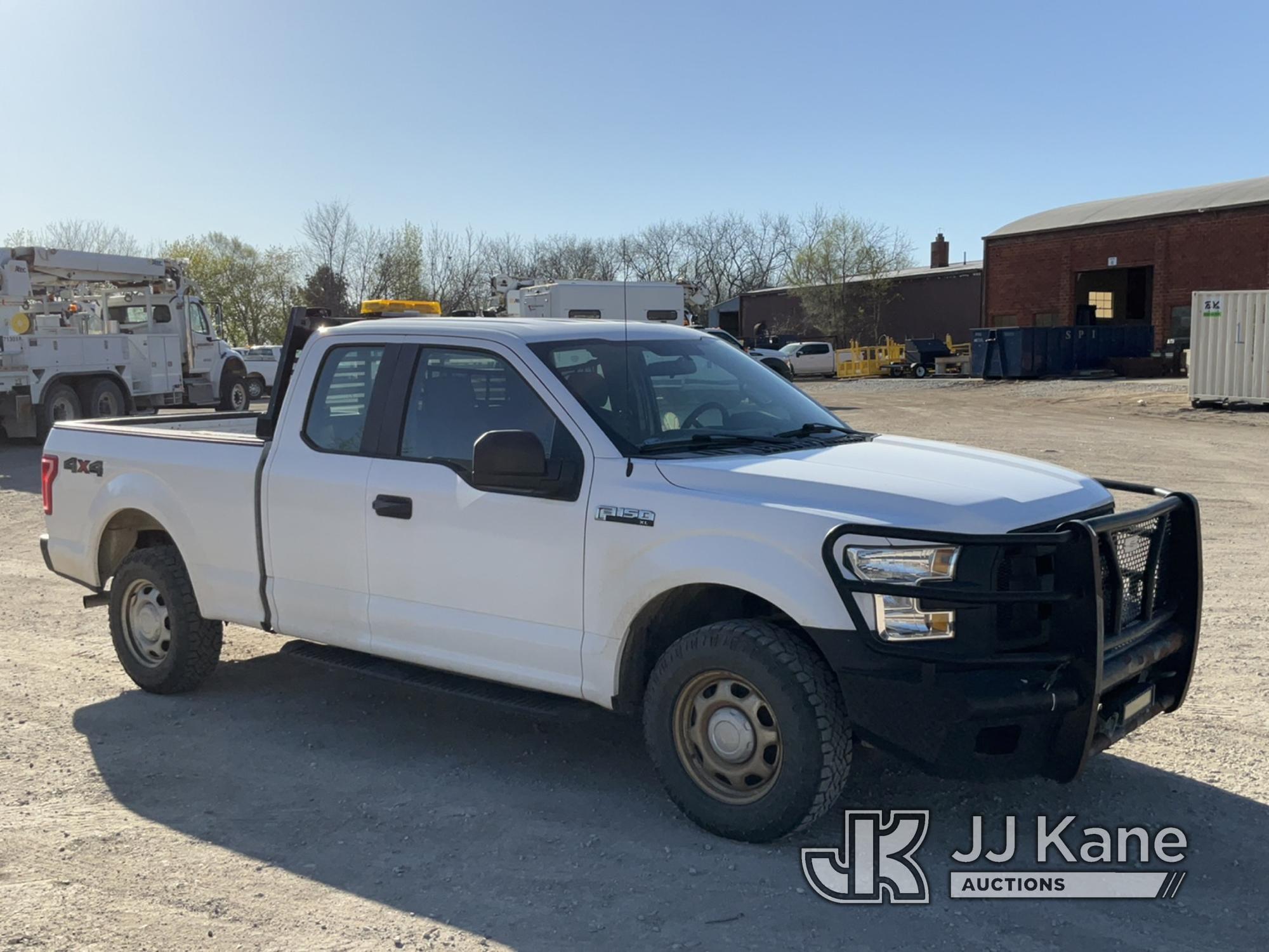 (Des Moines, IA) 2016 Ford F150 4x4 Extended-Cab Pickup Truck Runs & Moves