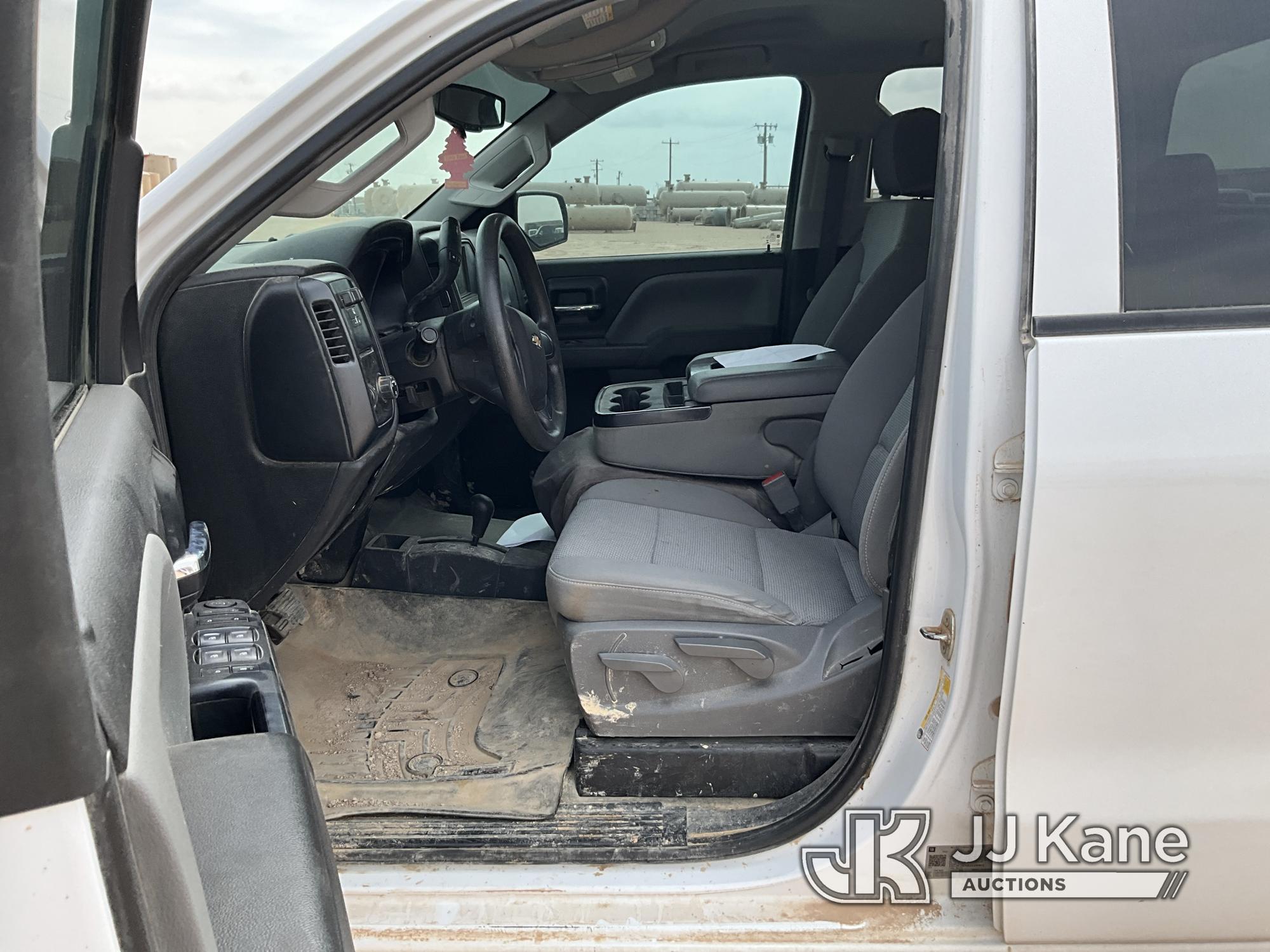 (Midland, TX) 2018 Chevrolet Silverado 2500HD 4x4 Extended-Cab Pickup Truck Runs & Moves) (Jump To S