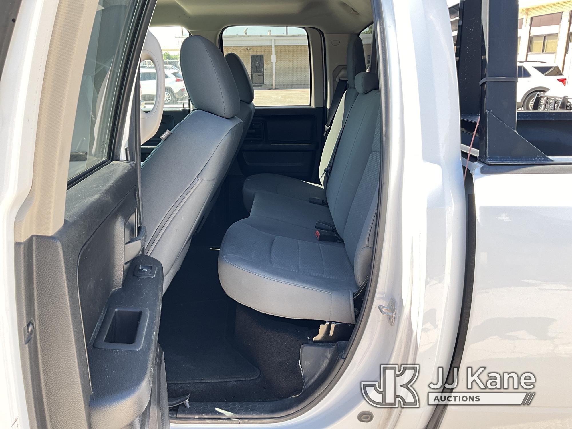 (Azle, TX) 2014 RAM 1500 4x4 Extended-Cab Pickup Truck Runs & Moves) (ABS Warning Light On, TPMS War