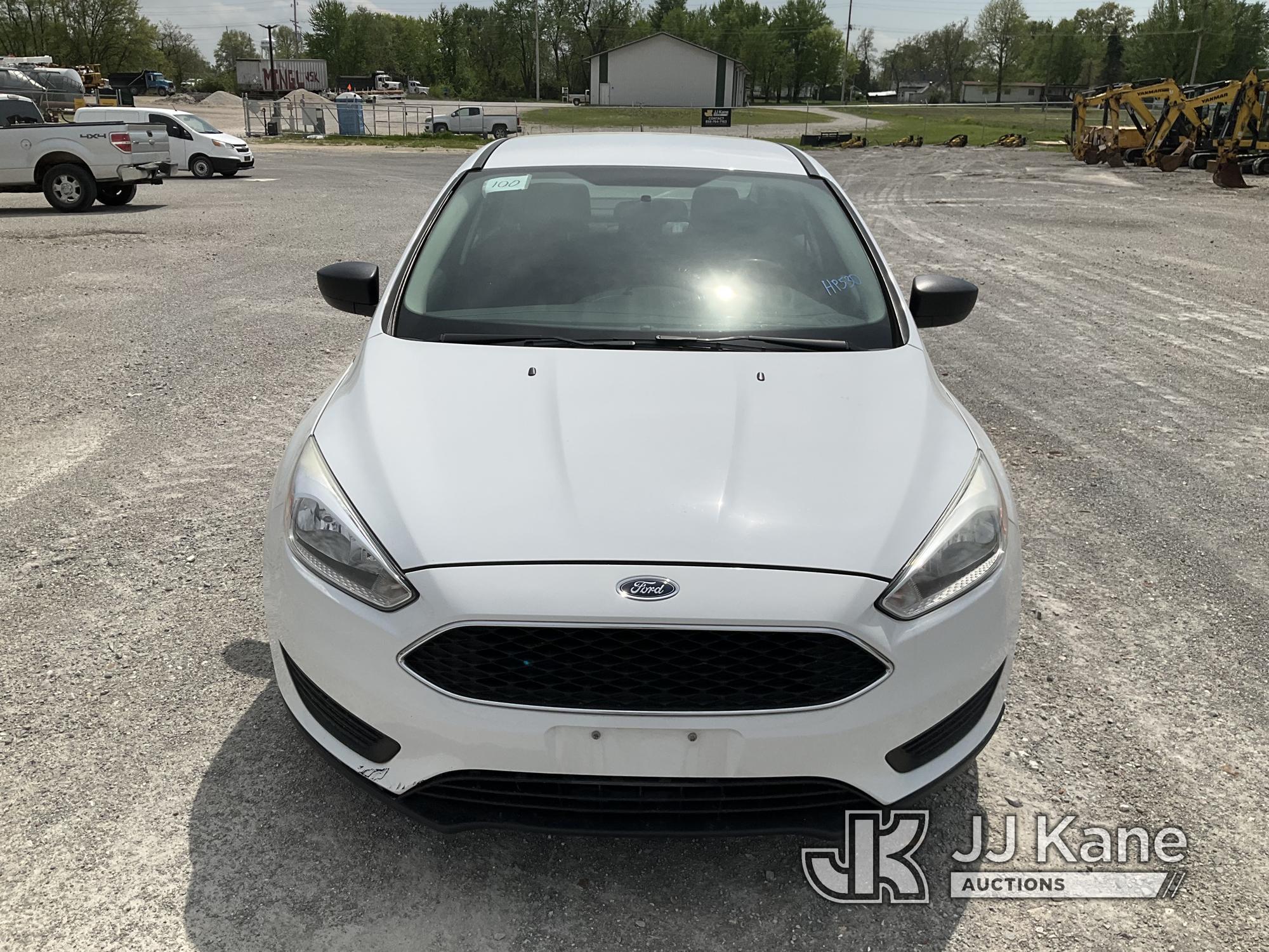 (Hawk Point, MO) 2018 Ford Focus 4 Dr Sedan Runs & Moves