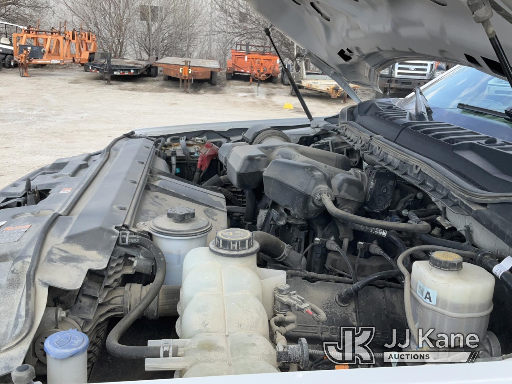 (Des Moines, IA) 2019 Ford F250 4x4 Extended-Cab Pickup Truck Runs & Moves) (Check Engine Light On