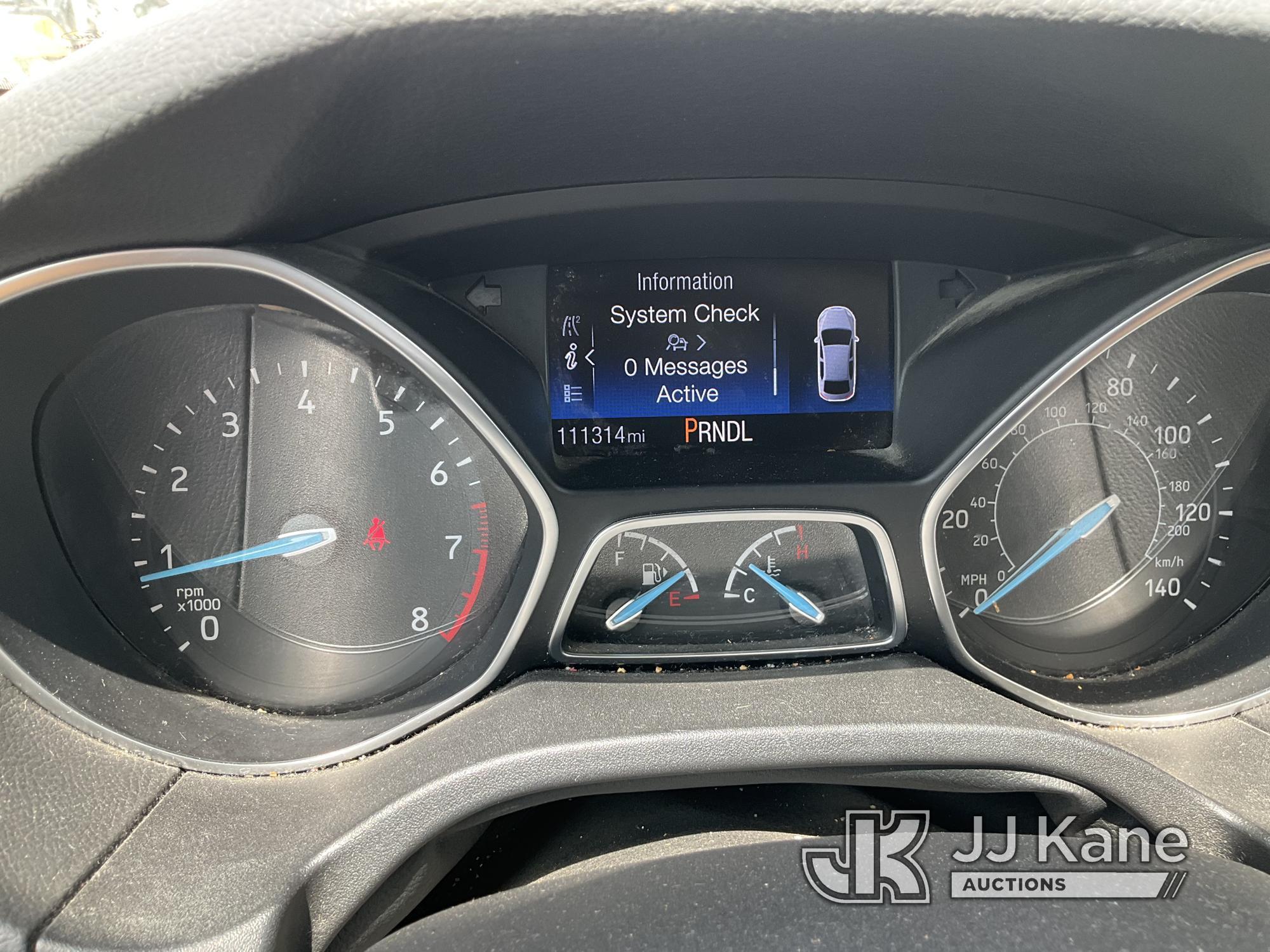 (Hawk Point, MO) 2018 Ford Focus 4 Dr Sedan Runs & Moves