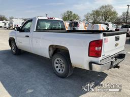 (Hawk Point, MO) 2010 Chevrolet Silverado 1500 Pickup Truck Runs & Moves) (Rust & Paint Damage