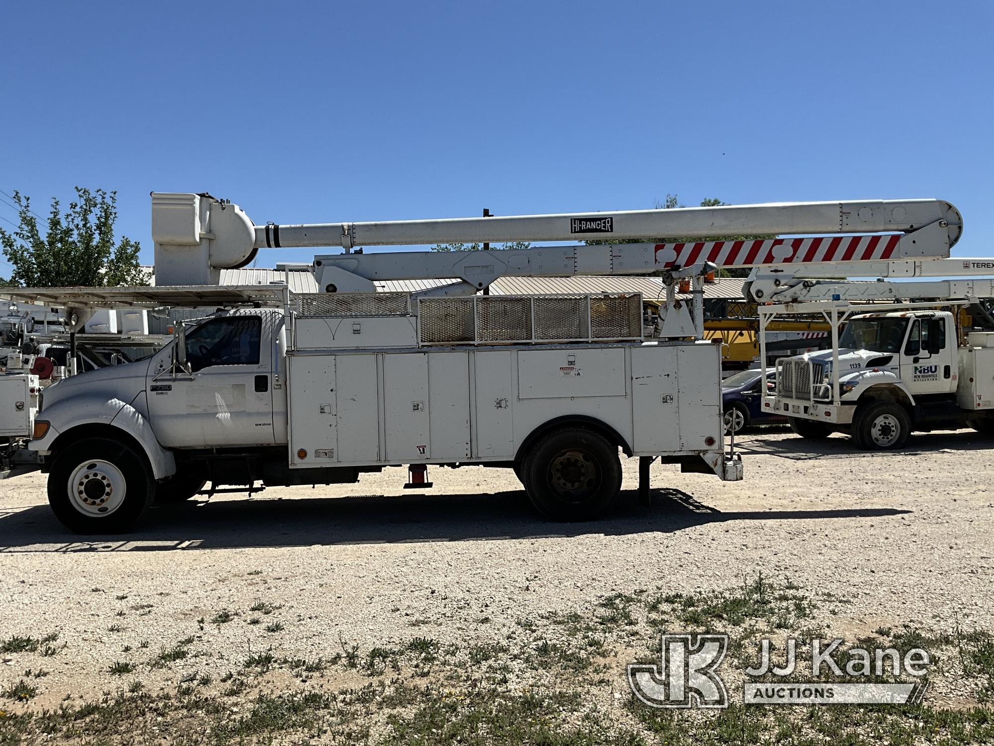 (San Antonio, TX) HiRanger 5FC-55, Bucket mounted behind cab on 2001 Ford F750 Utility Truck Runs &