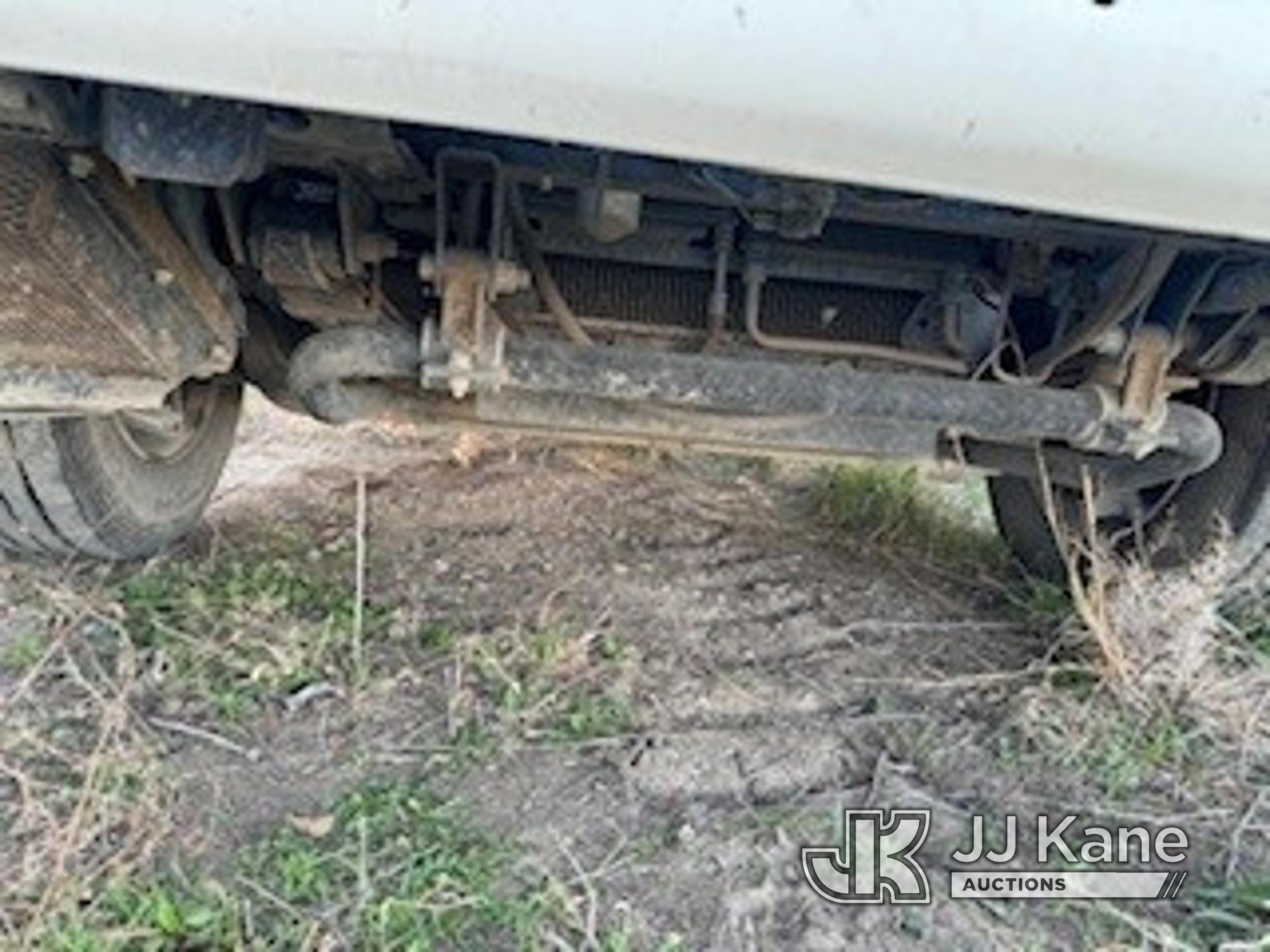 (Glendive, MT) 2004 Isuzu NPR Flatbed Truck Runs & Moves