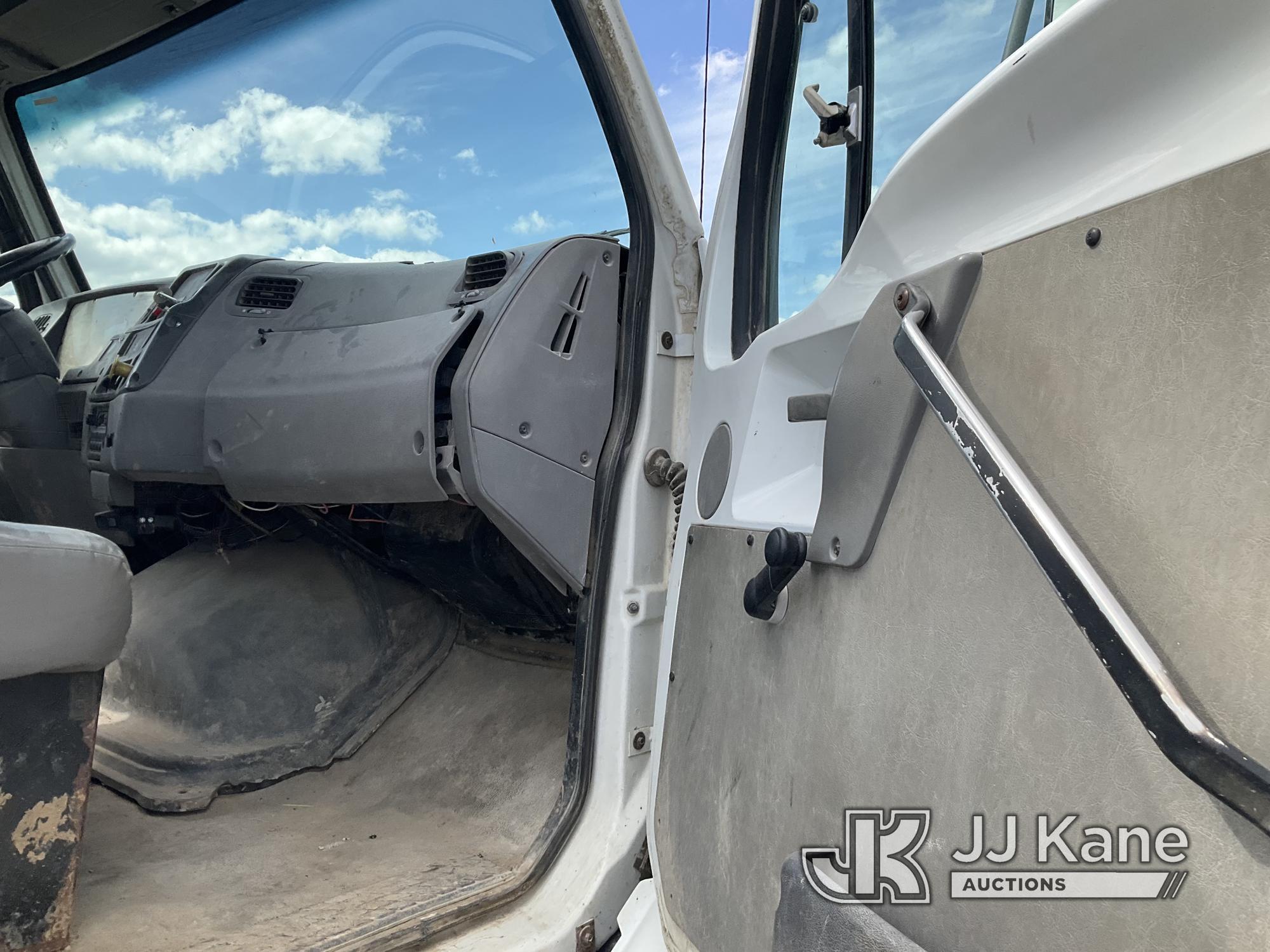 (Hawk Point, MO) 2000 Sterling L7500 Reel Loader Truck Runs, Moves & Operates) (Rust/Paint Damage).