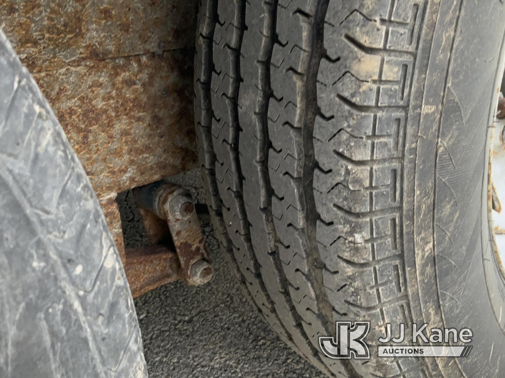 (South Beloit, IL) 2006 CCE Technologies Fiber Optic Splicing Trailer Body Damage