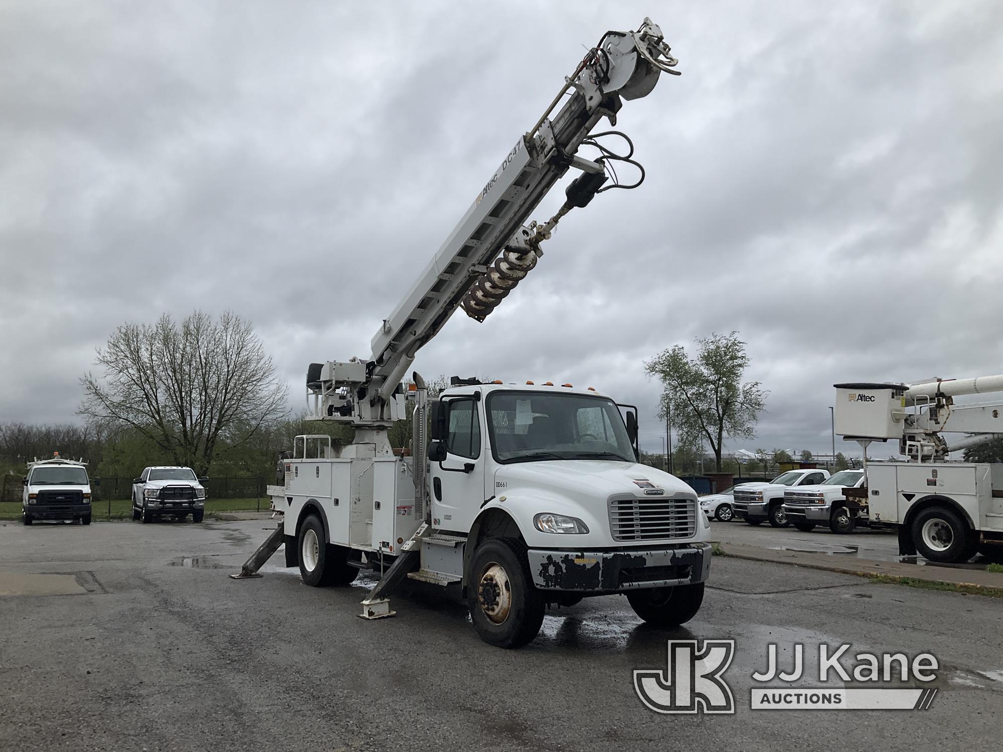 (Kansas City, MO) Altec DC47-TR, Digger Derrick rear mounted on 2014 Freightliner M2 106 4x4 Utility