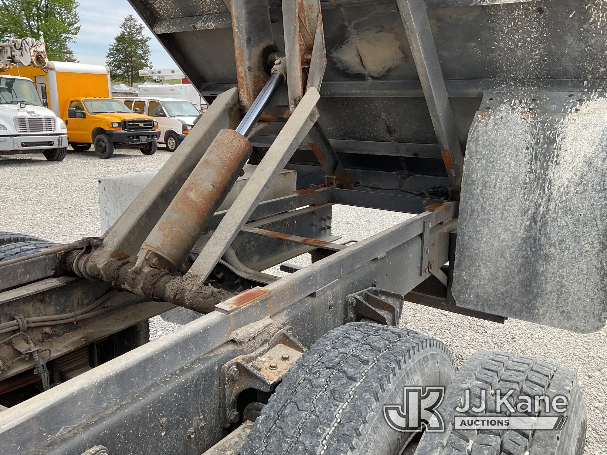 (Hawk Point, MO) Altec LR756, Over-Center Bucket mounted behind cab on 2013 Ford F750 Chipper Dump T