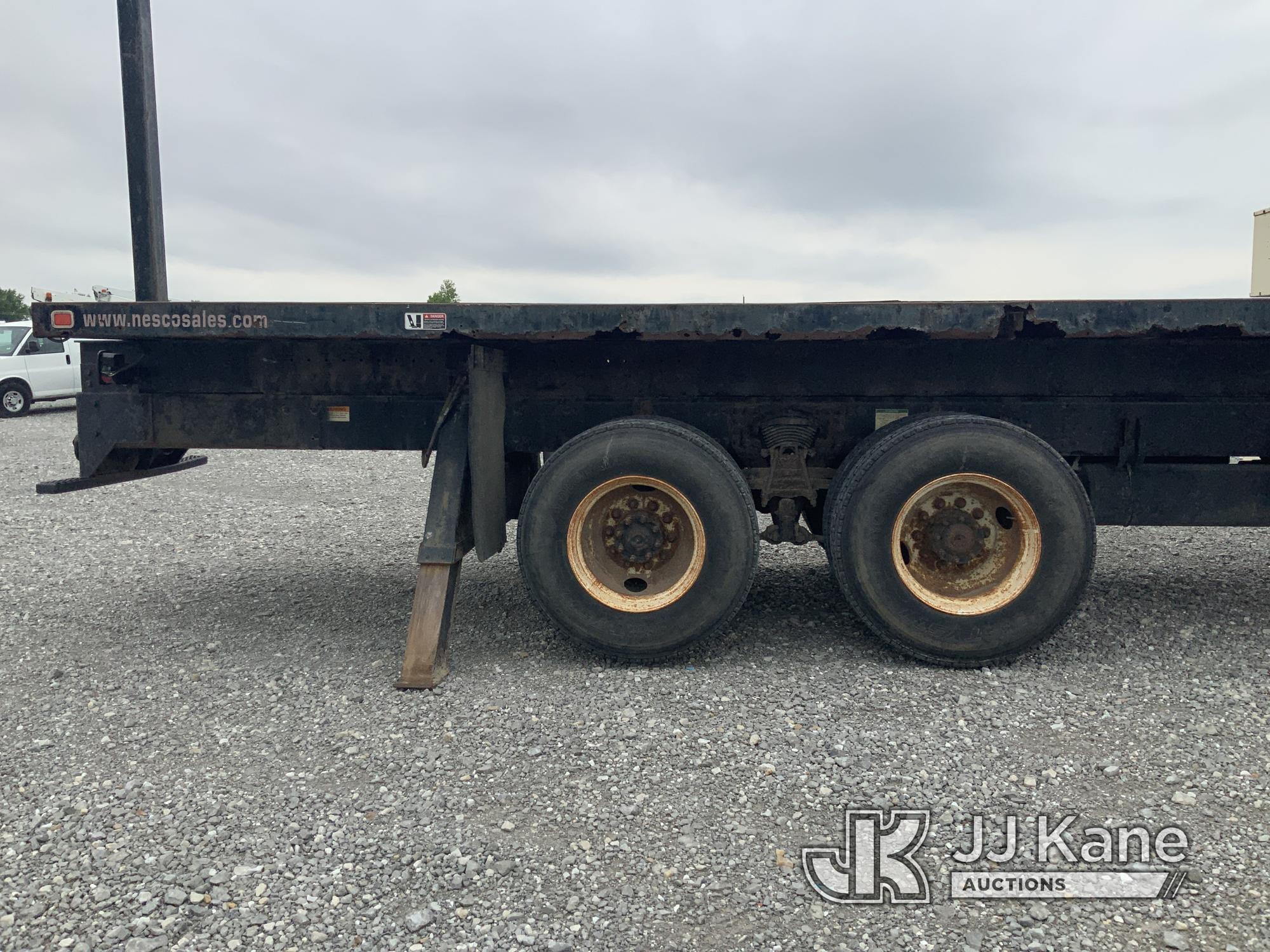 (Hawk Point, MO) National 500E2 Series 571E2, Hydraulic Crane mounted behind cab on 2007 Freightline