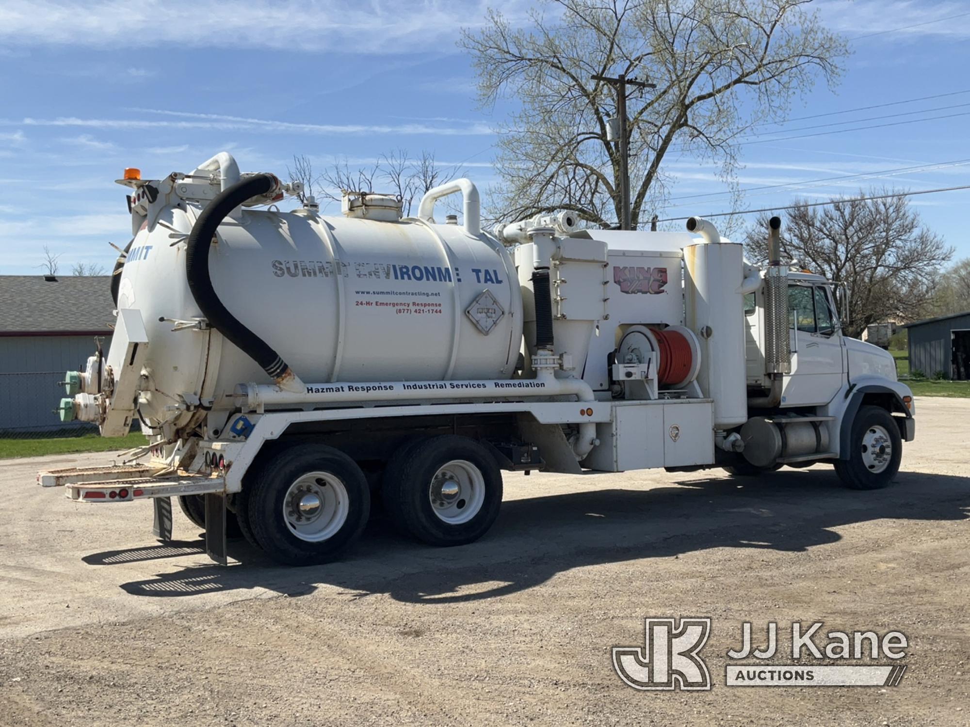 (South Beloit, IL) King Vac Vacuum Excavation System mounted on 2001 Freightliner FL112 T/A Vacuum E