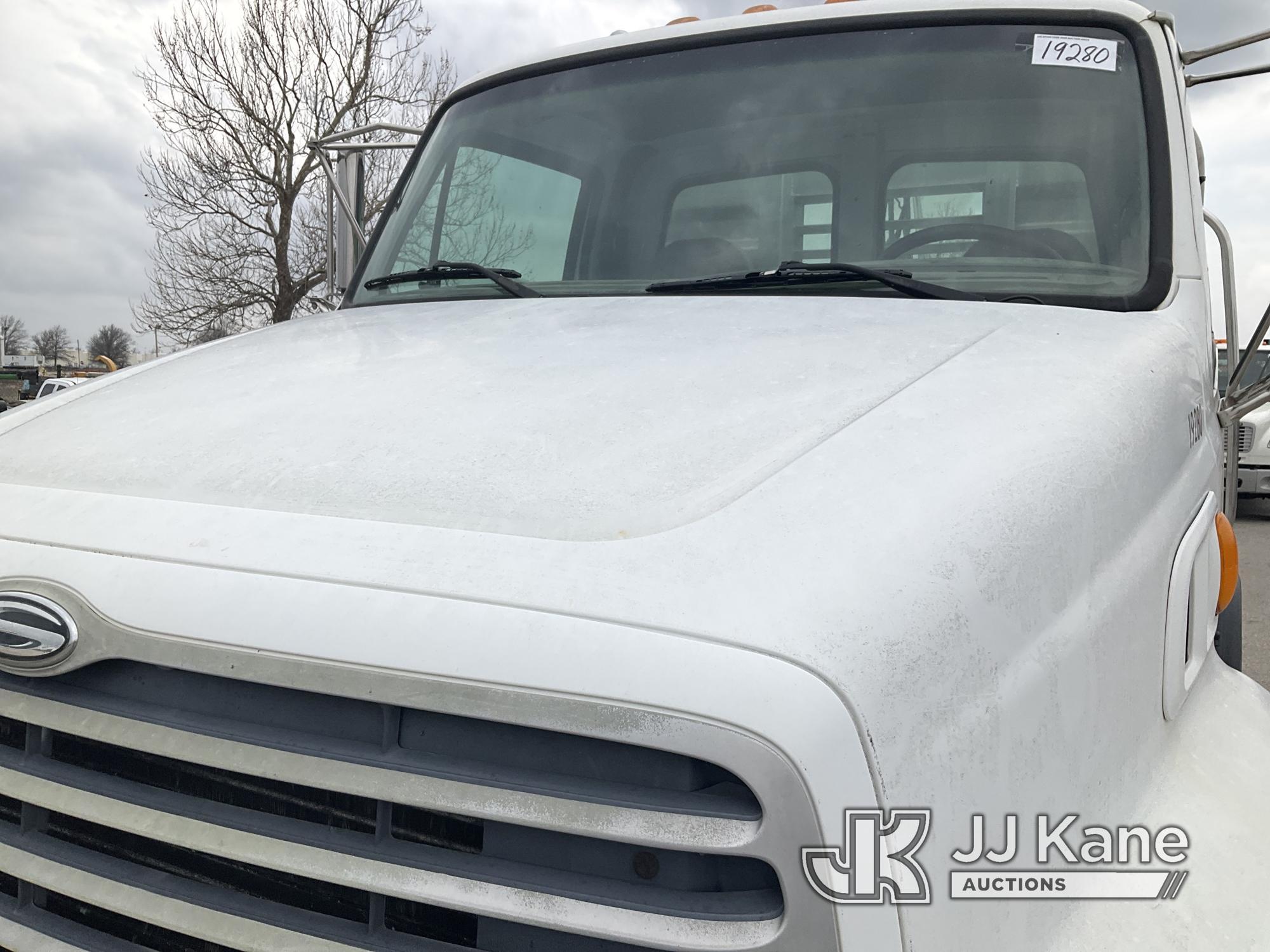 (Kansas City, MO) 2001 Sterling LT9500 T/A Truck Tractor Runs & Moves) (Anti-Lock Light On The Dash,