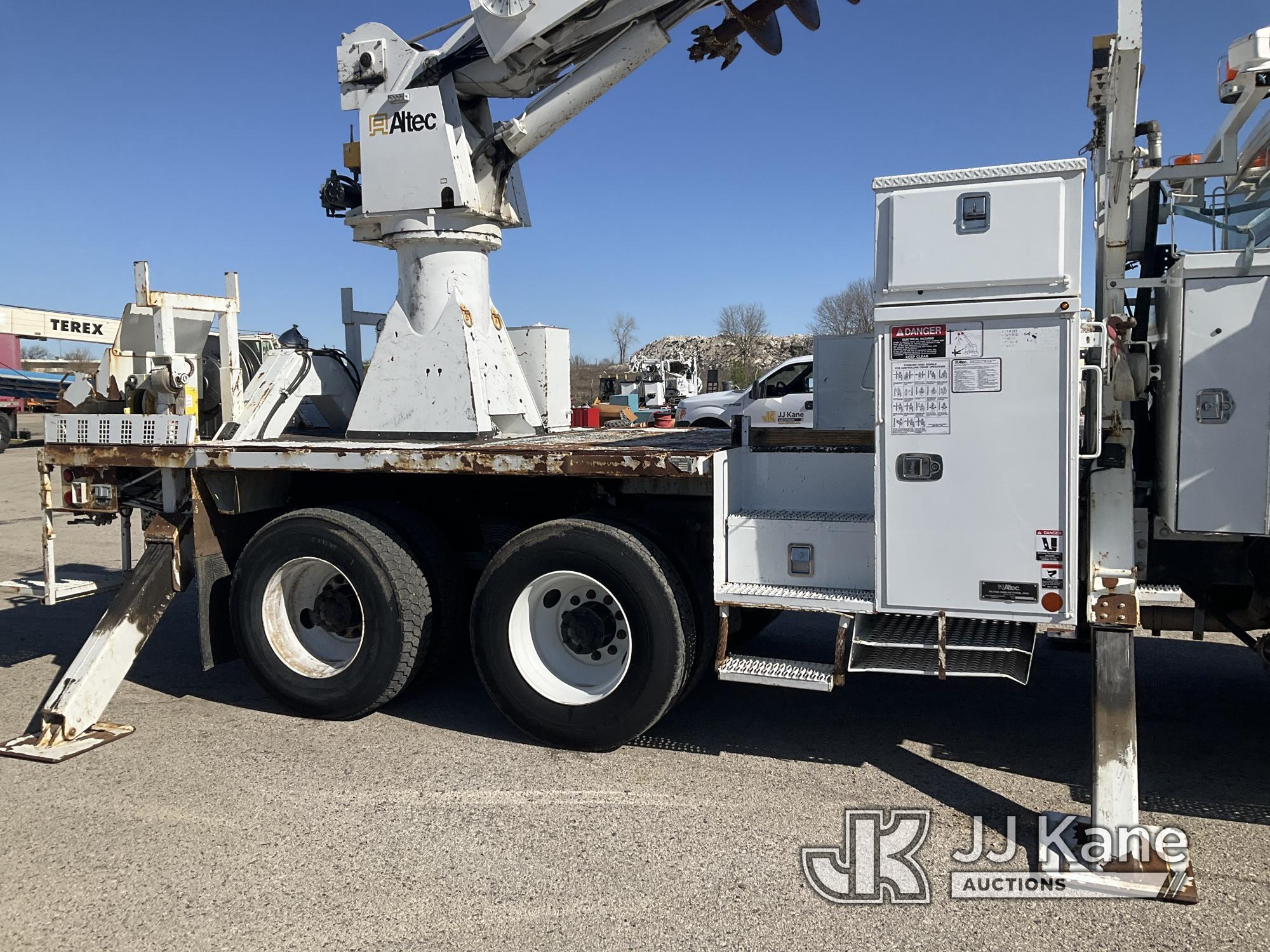 (Kansas City, MO) Altec DM45-TR, Digger Derrick rear mounted on 2013 Freightliner M2 106 T/A Flatbed