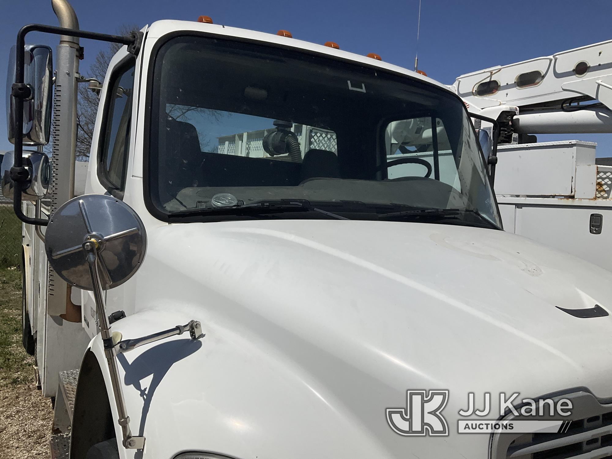 (Kansas City, MO) 2010 Freightliner M2 106 Utility Truck Runs) (Jump to Start, Transmission Not Shif