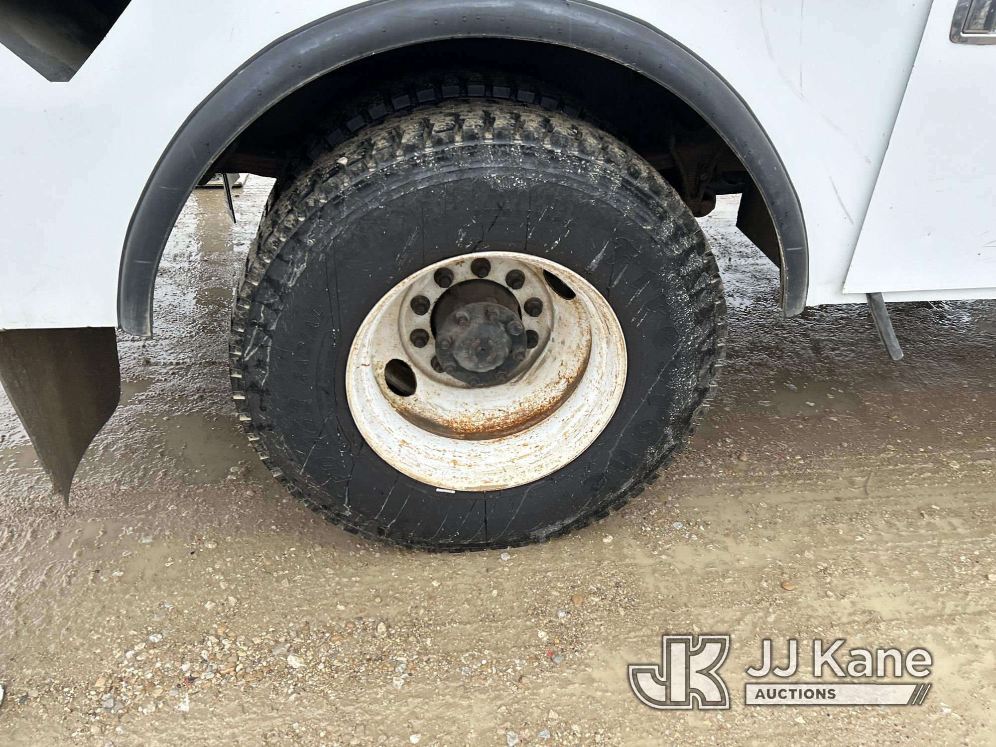 (Waxahachie, TX) Altec DM47B-TR, Digger Derrick rear mounted on 2013 International 4300 Utility Truc