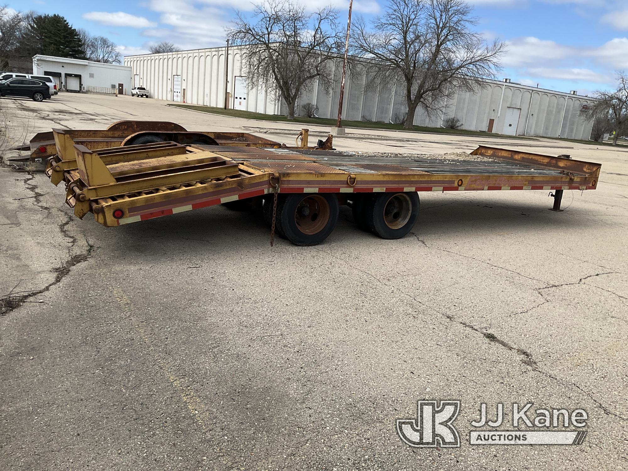 (Sun Prairie, WI) 1992 Eager Beaver 10HDB TRAILER Needs tire (punctured) Deck Is 8FT Wide And 24FT L