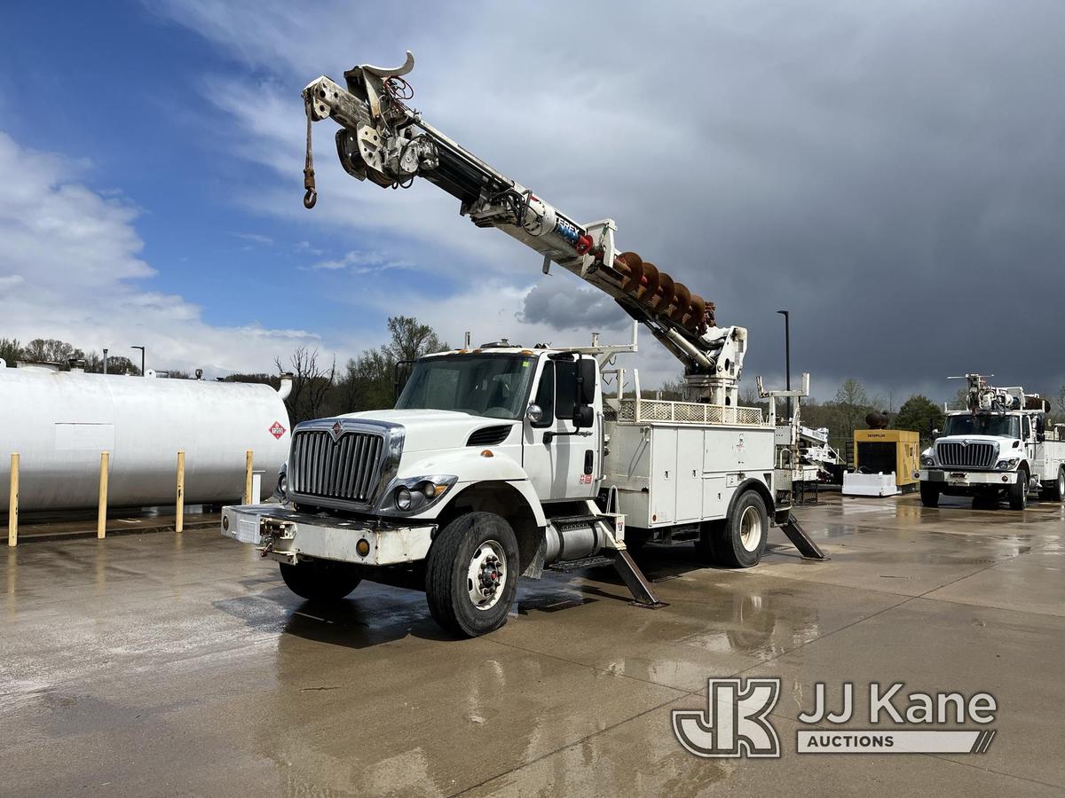 (Paris, TN) Terex Commander C4047, Digger Derrick rear mounted on 2014 International 7400 Utility Tr