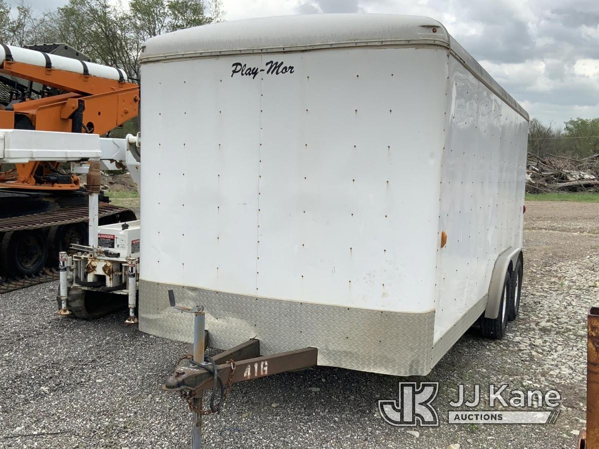 (Tipton, MO) 2004 Playtime T/A Enclosed Cargo Trailer