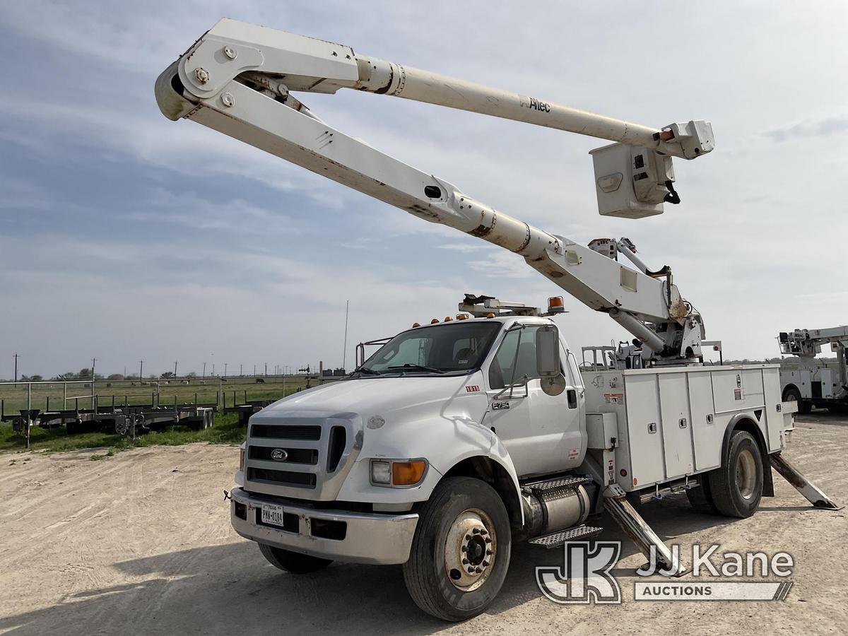 (Corpus Christi, TX) Altec AA755-MH, Material Handling Bucket Truck rear mounted on 2013 Ford F750 U