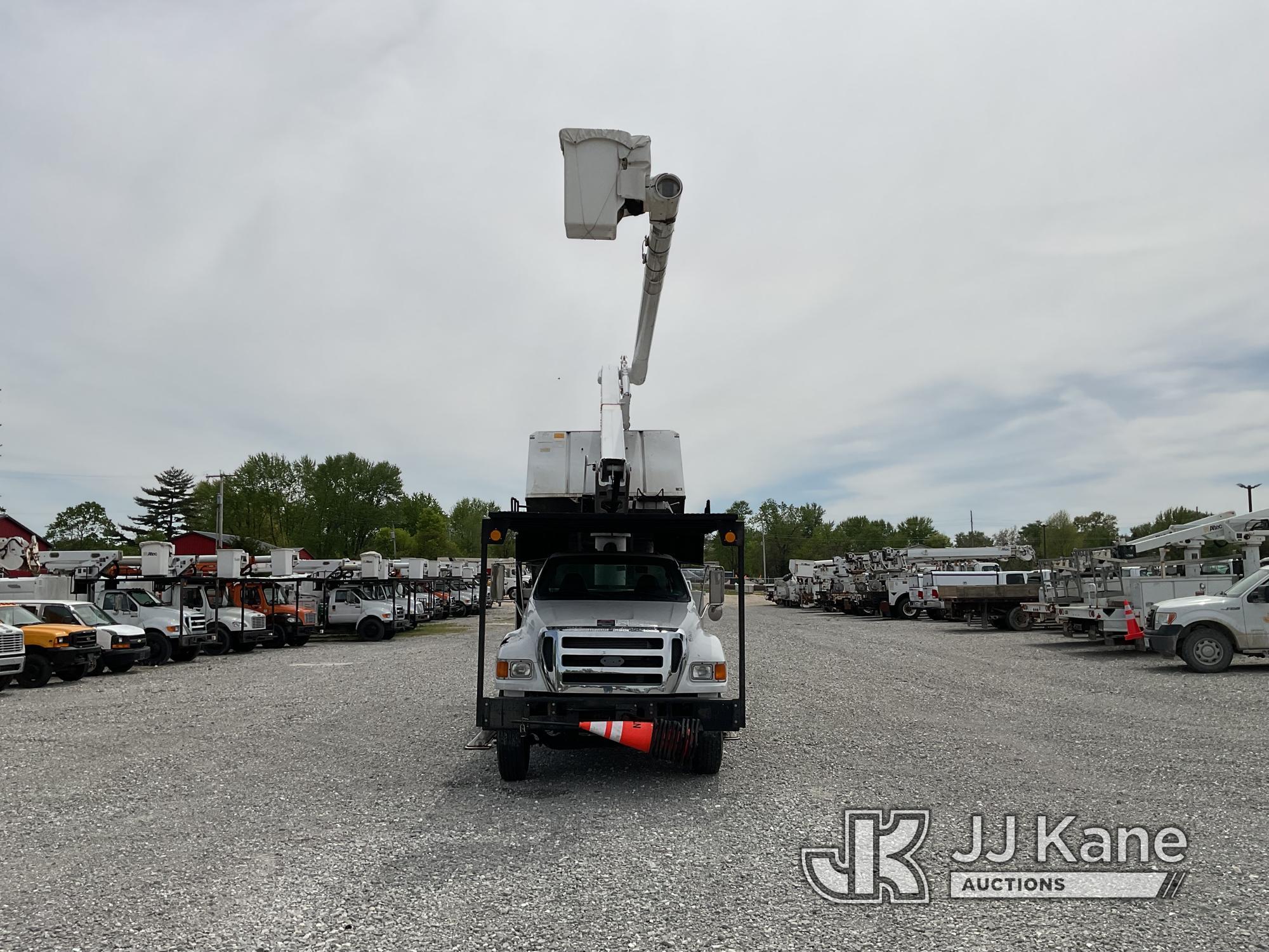 (Hawk Point, MO) Altec LR756, Over-Center Bucket mounted behind cab on 2013 Ford F750 Chipper Dump T