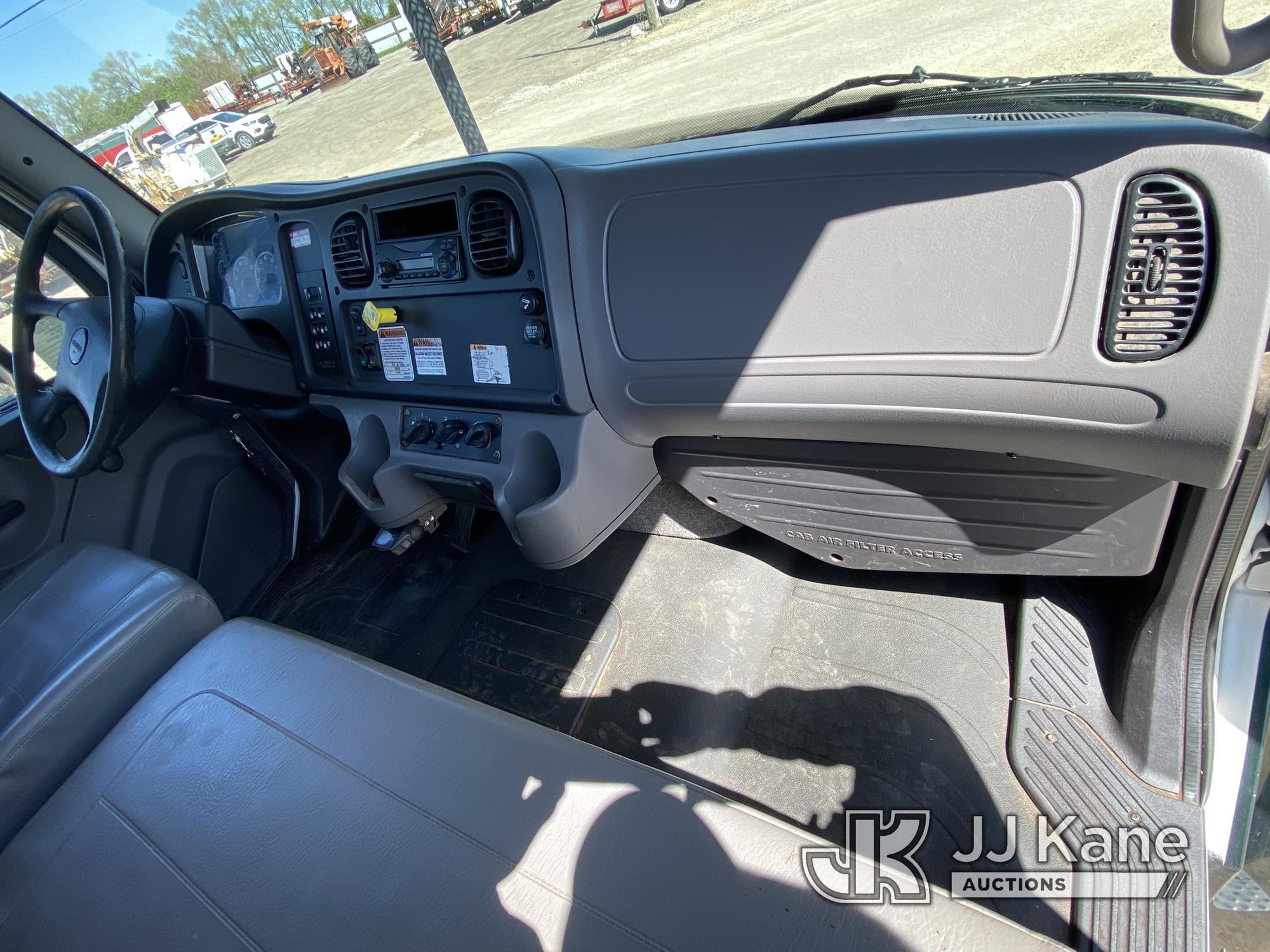 (South Beloit, IL) Altec LR760-E70, Over-Center Elevator Bucket Truck rear mounted on 2015 Freightli