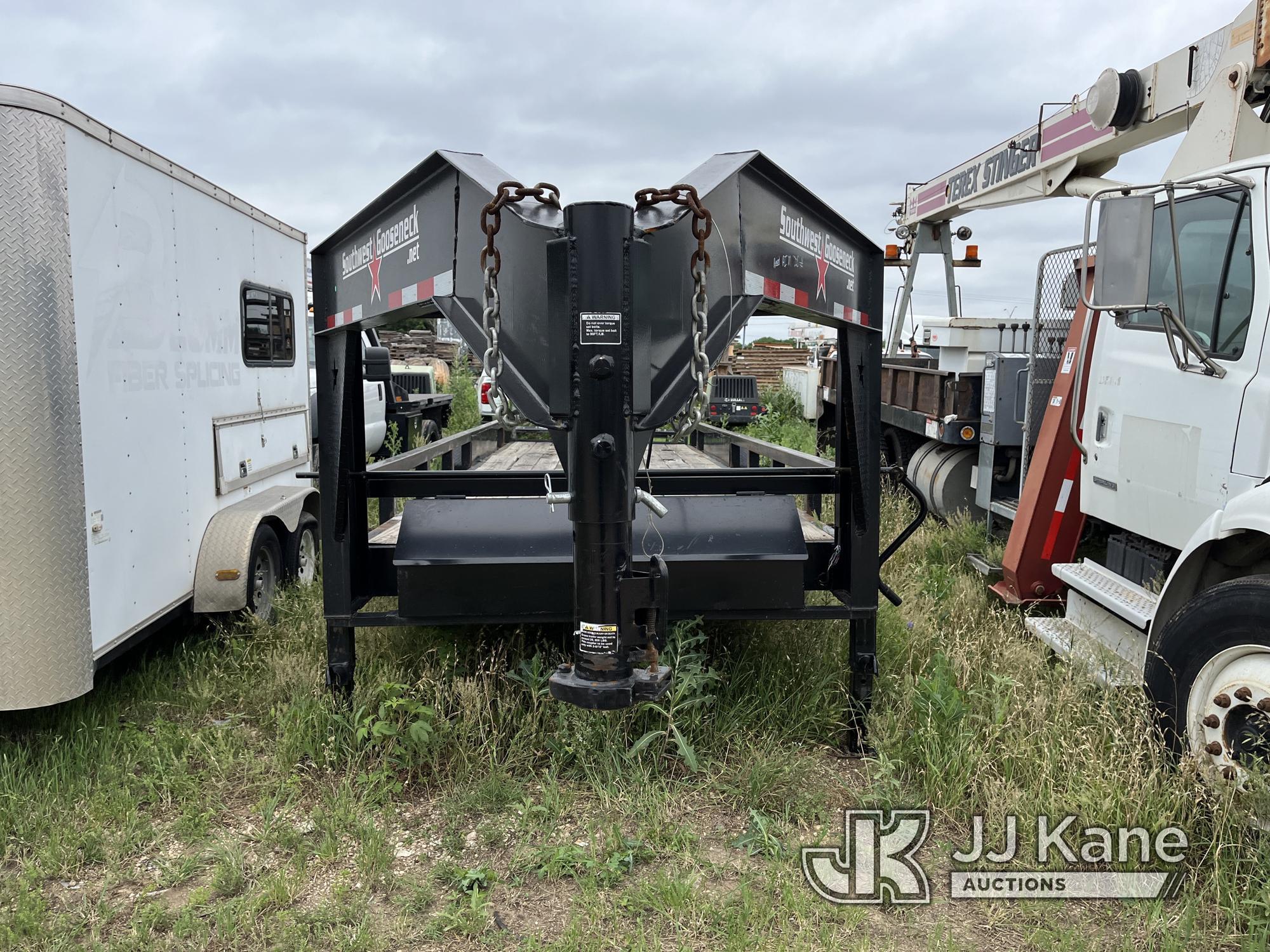 (San Antonio, TX) 2019 Southwest Gooseneck Tagalong Trailer Good Condition. 23ft 11in L x 6ft 11in W