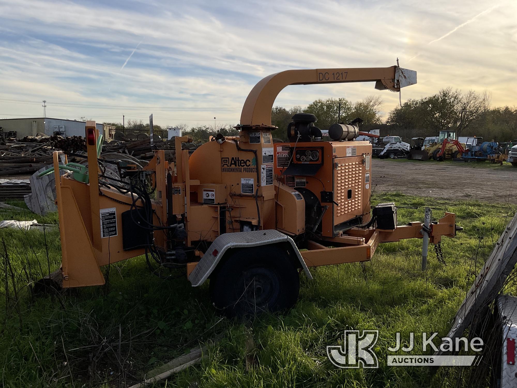 (San Antonio, TX) 2007 Altec Environmental Products DC1217 Chipper (12in Disc), trailer mtd No Title