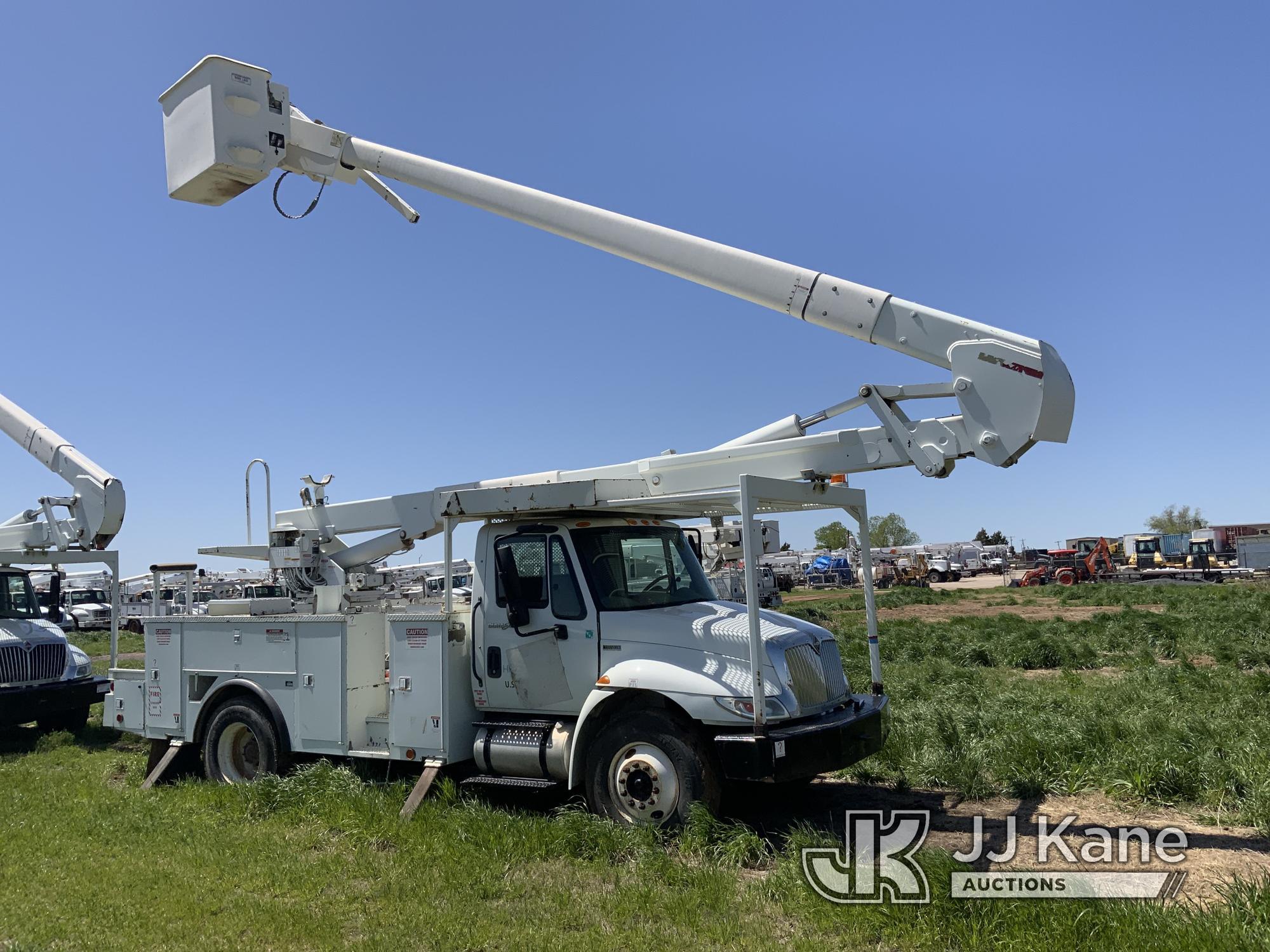 (Yukon, OK) HiRanger 5TC-55, Material Handling Bucket Truck rear mounted on 2013 International 4300