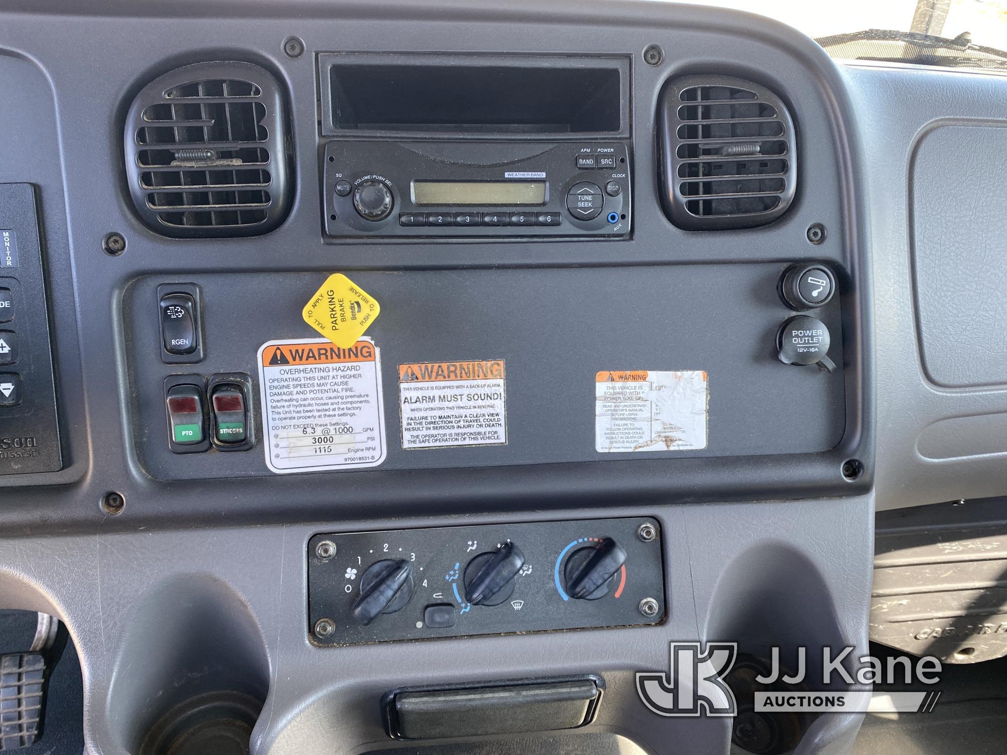 (South Beloit, IL) Altec LR760-E70, Over-Center Elevator Bucket Truck rear mounted on 2015 Freightli