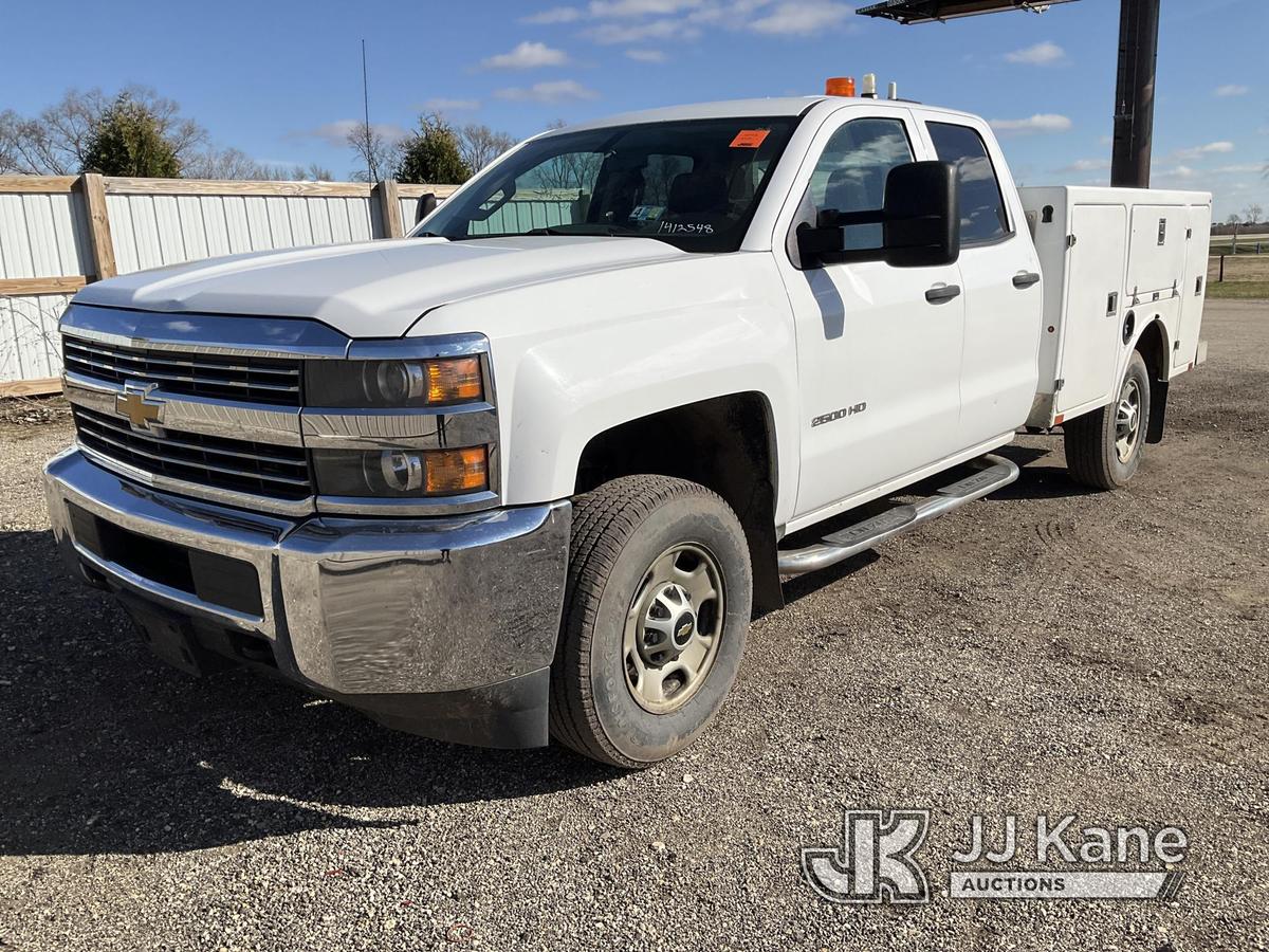 (South Beloit, IL) 2015 Chevrolet Silverado 2500HD Extended-Cab Service Truck Runs, Moves, Body dama