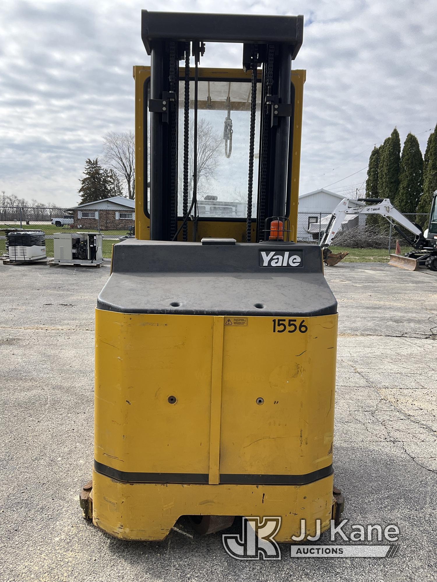 (South Beloit, IL) 2005 Yale Stand-Up Narrow Aisle Forklift Order Picker Runs, Moves, Operates