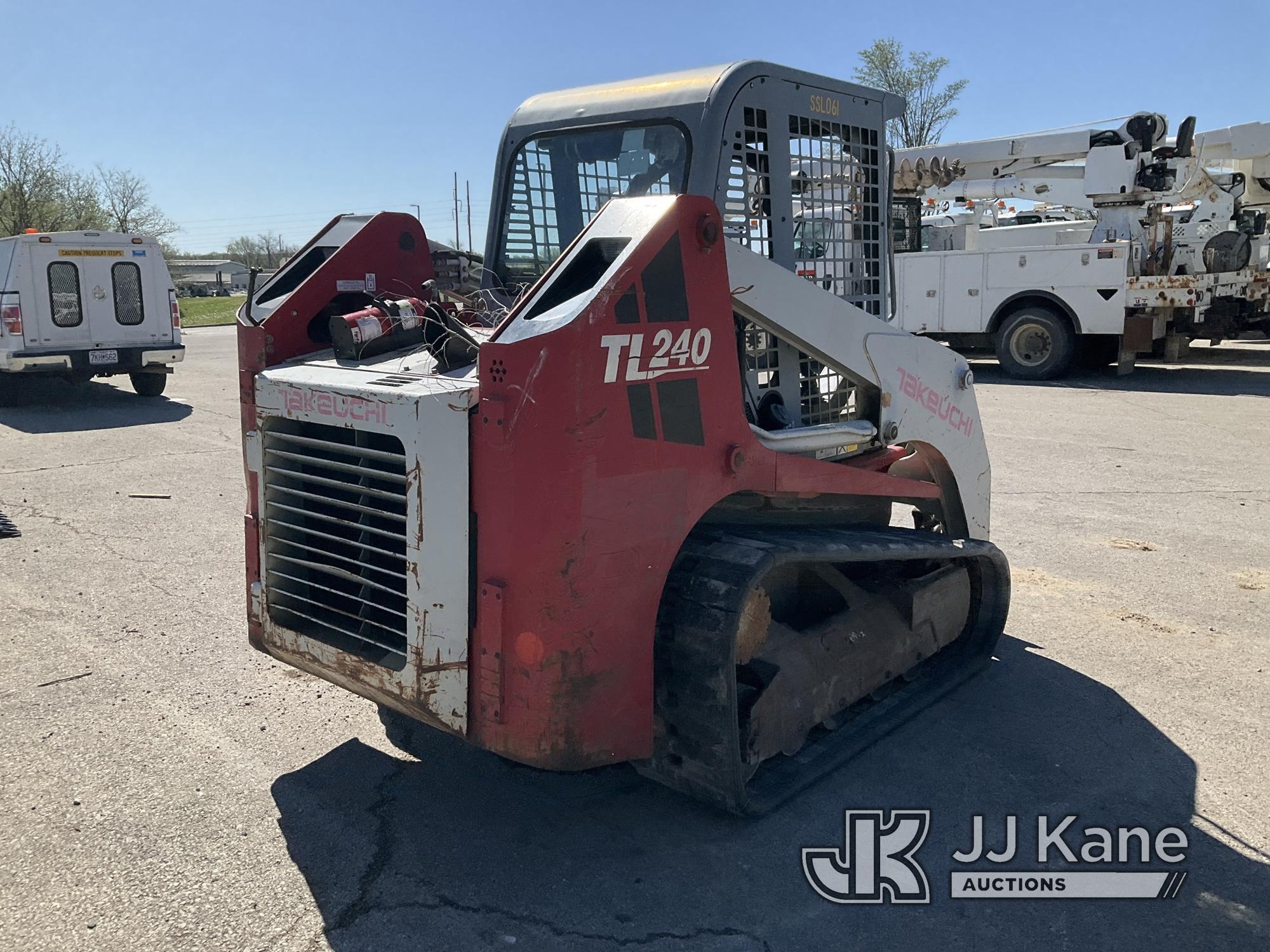 (Kansas City, MO) 2009 Takeuchi TL240 Tracked Skid Steer Loader Runs, Moves, & Operates) (Popping No