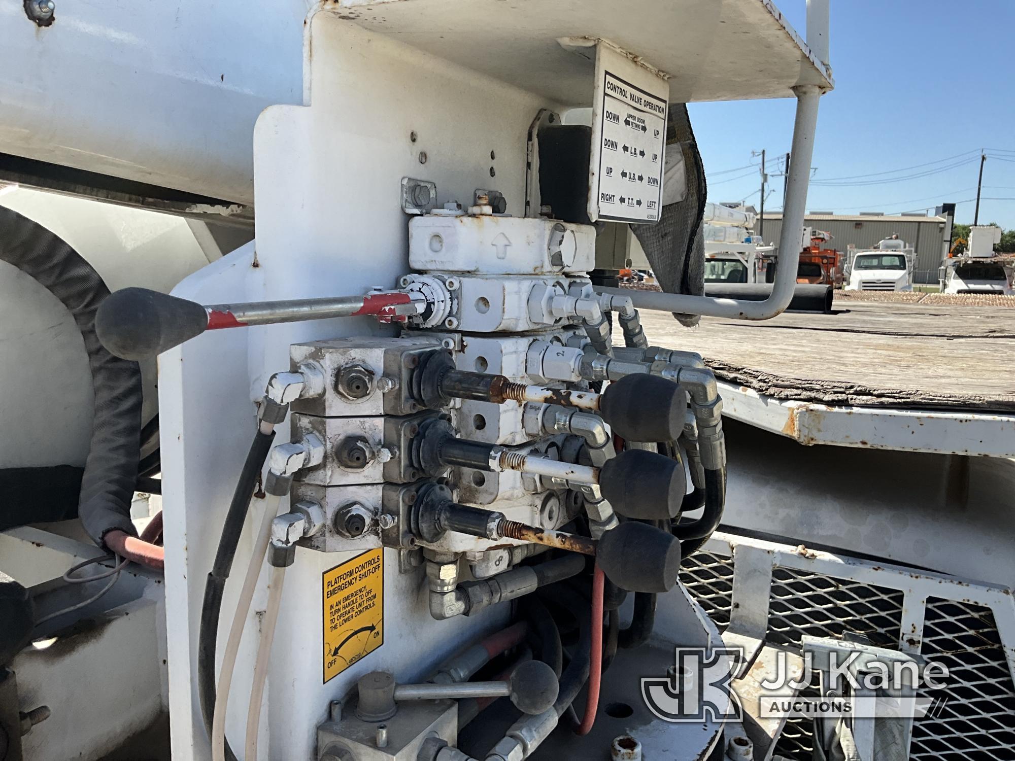 (San Antonio, TX) Terex/Telelect HiRanger 5FC-55, Bucket mounted behind cab on 2002 Ford F750 Utilit