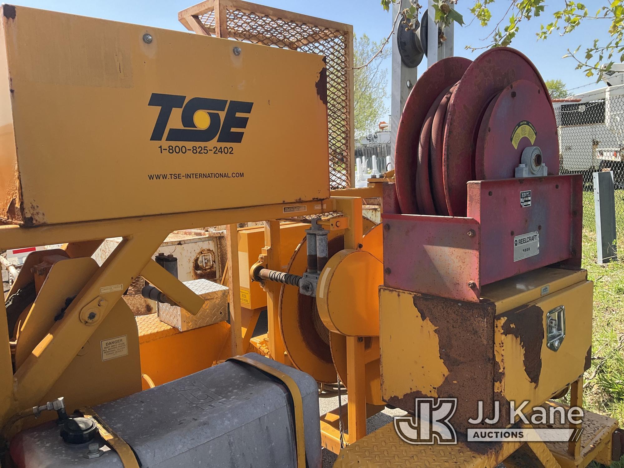 (Kansas City, MO) 2001 TSE UP70B Hydraulic Reel Trailer Not Running, Condition Unknown, Has A Bad St