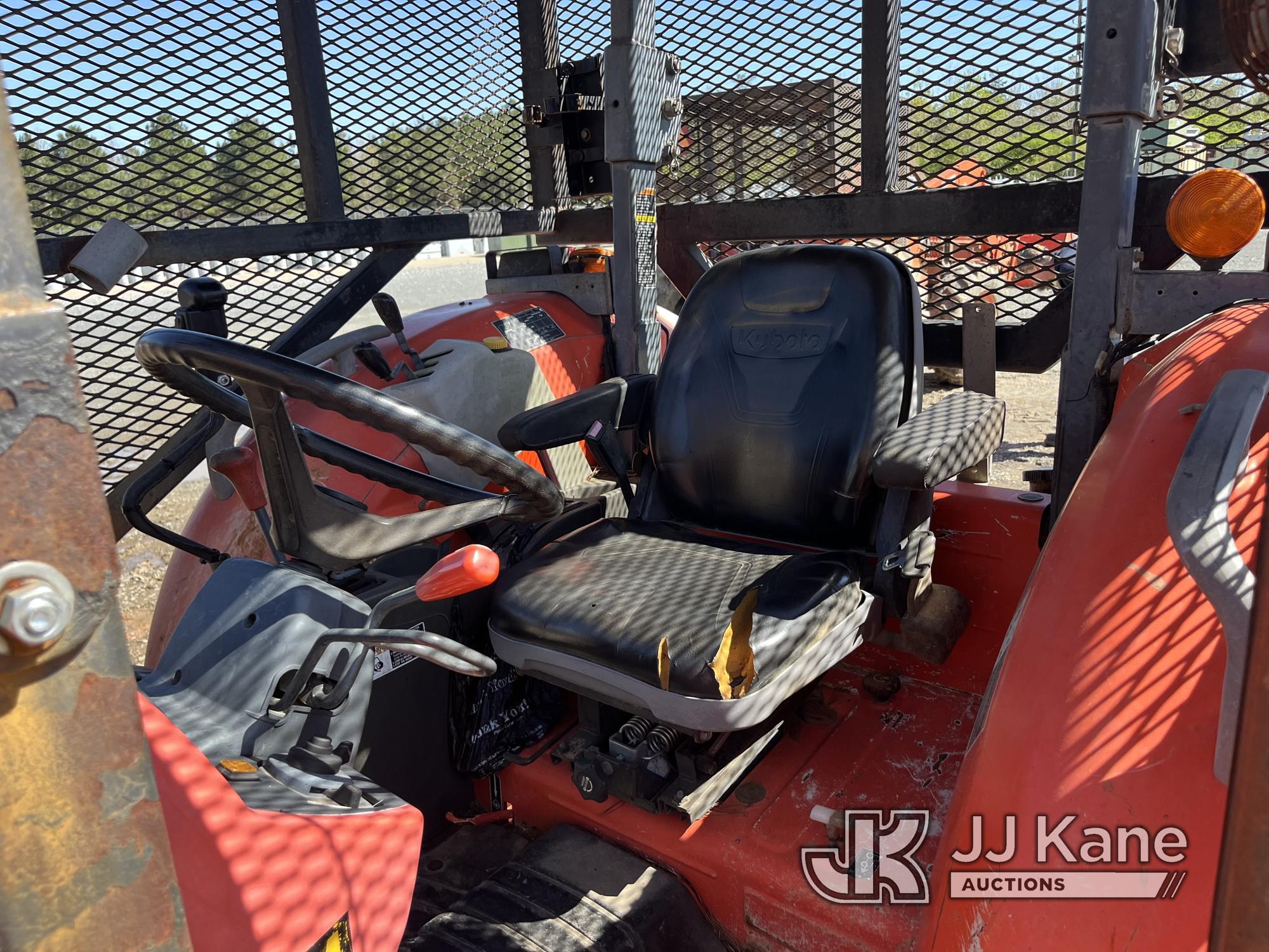 (Homer, LA) Kubota M9960 Utility Tractor Runs & Moves) (Will Not Stay in Gear, Condition Unknown, Mi